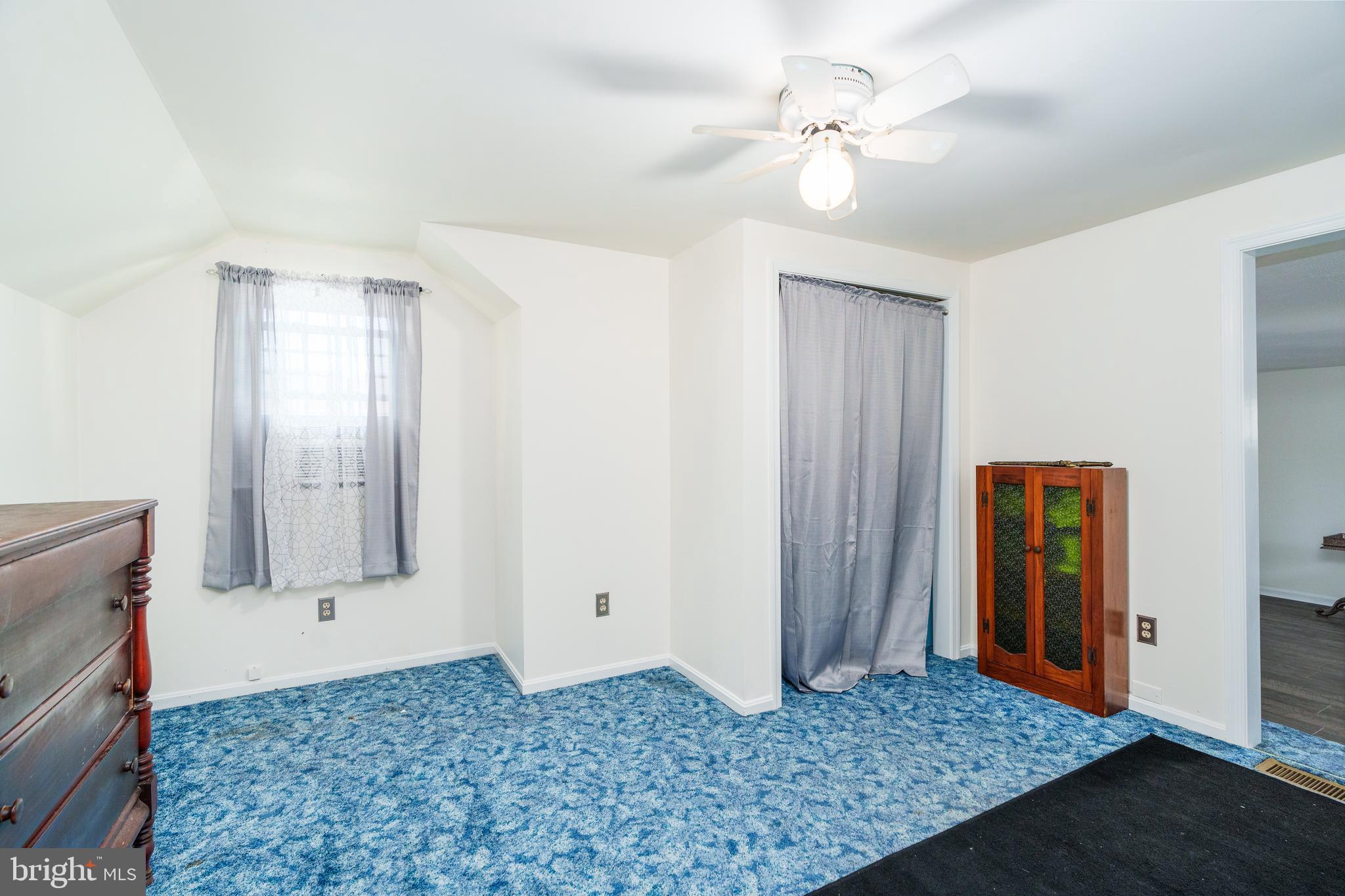 HOLLY HALL TERRACE - Residential