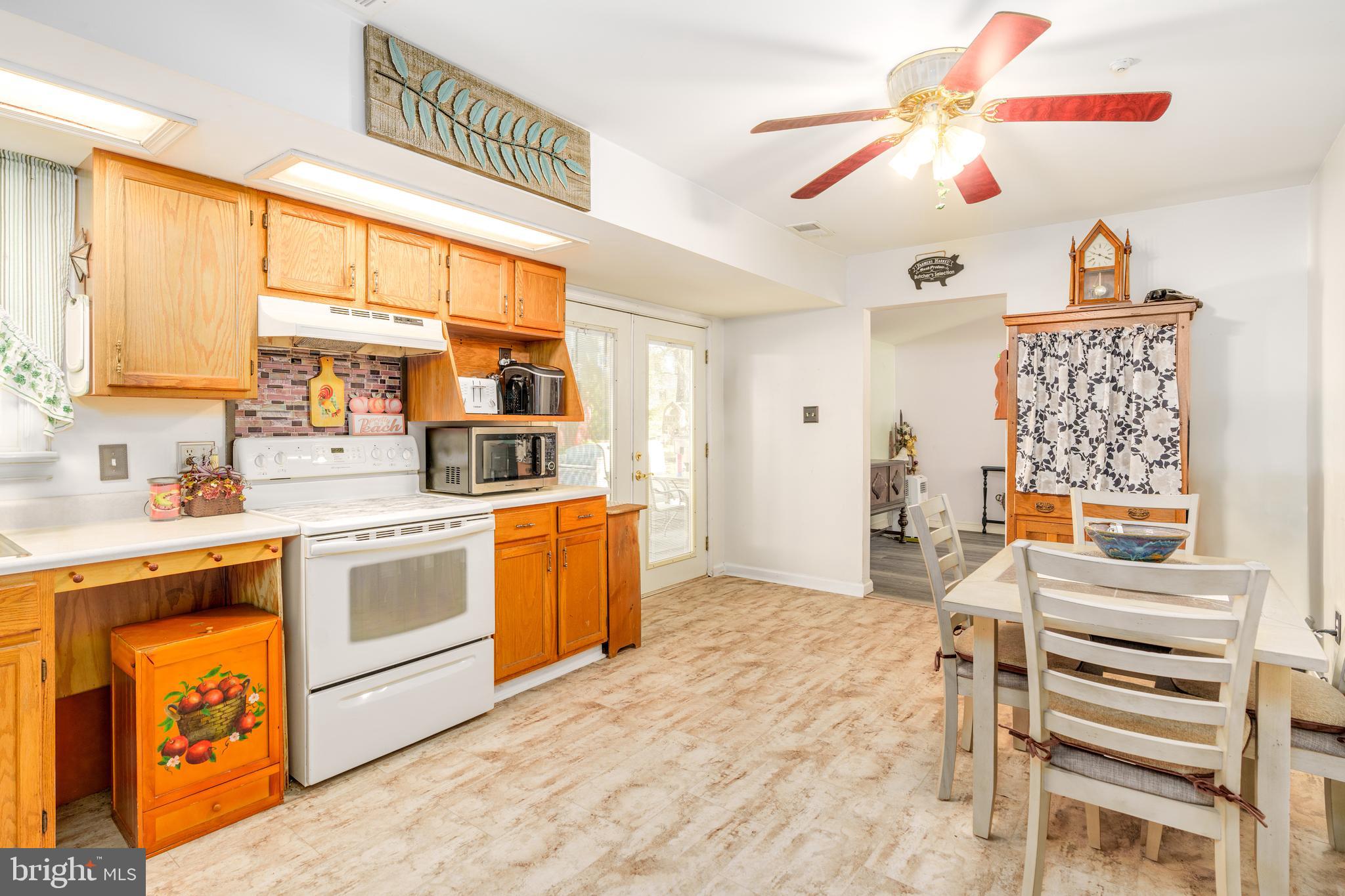 HOLLY HALL TERRACE - Residential