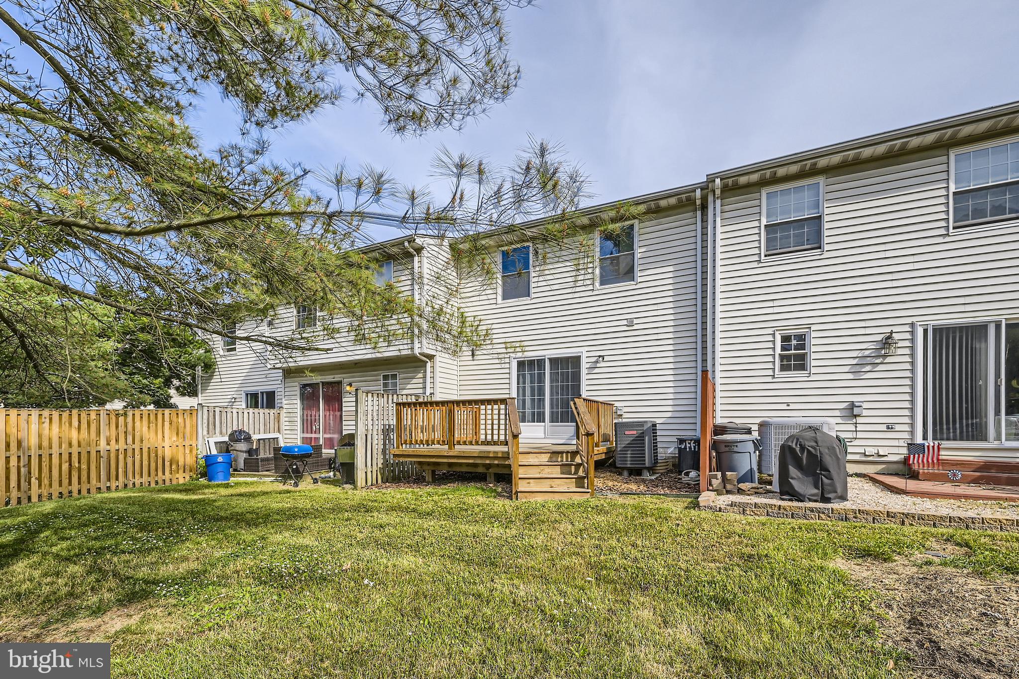 MARINER'S COVE - Residential