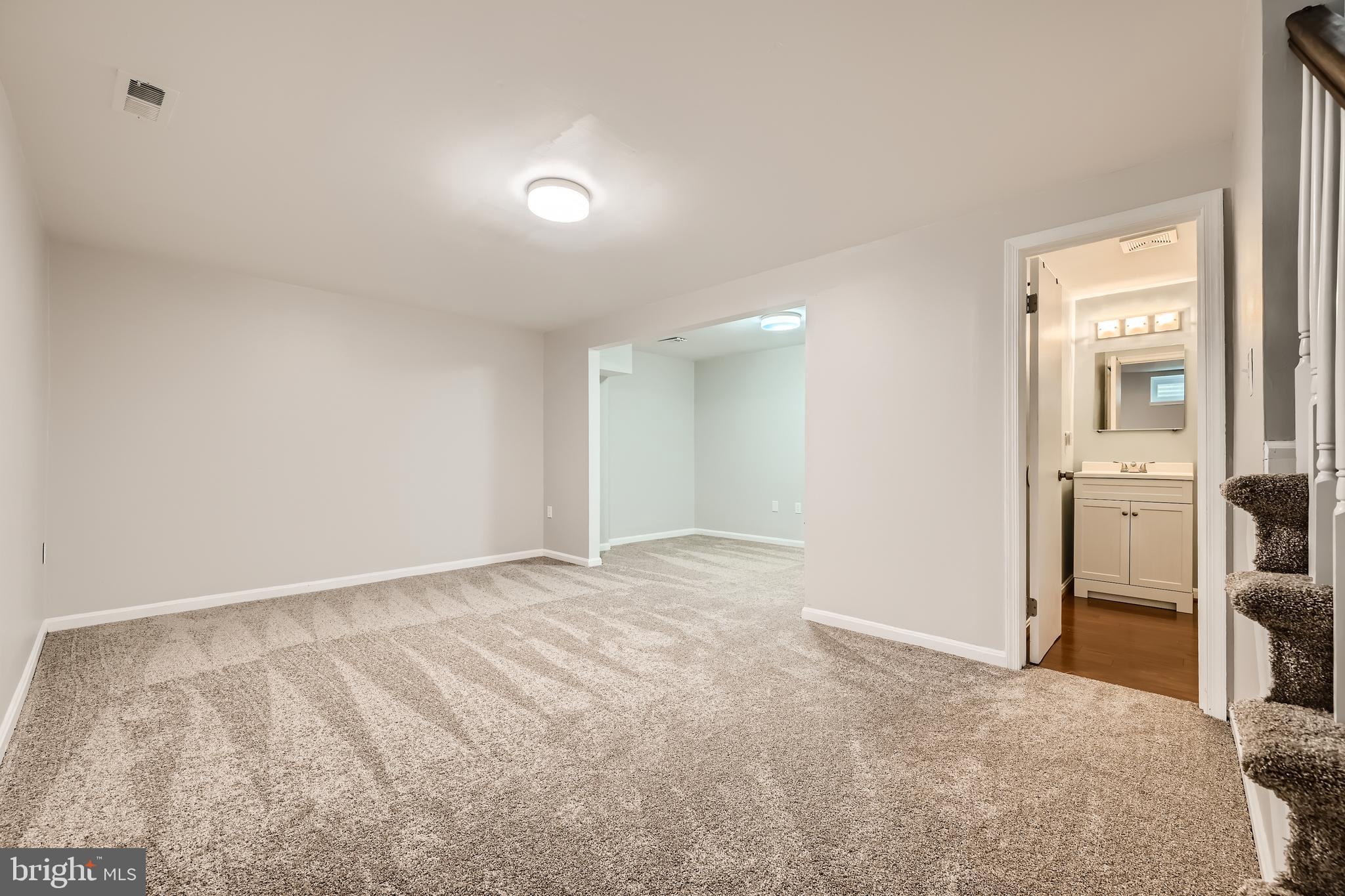 MARINER'S COVE - Residential