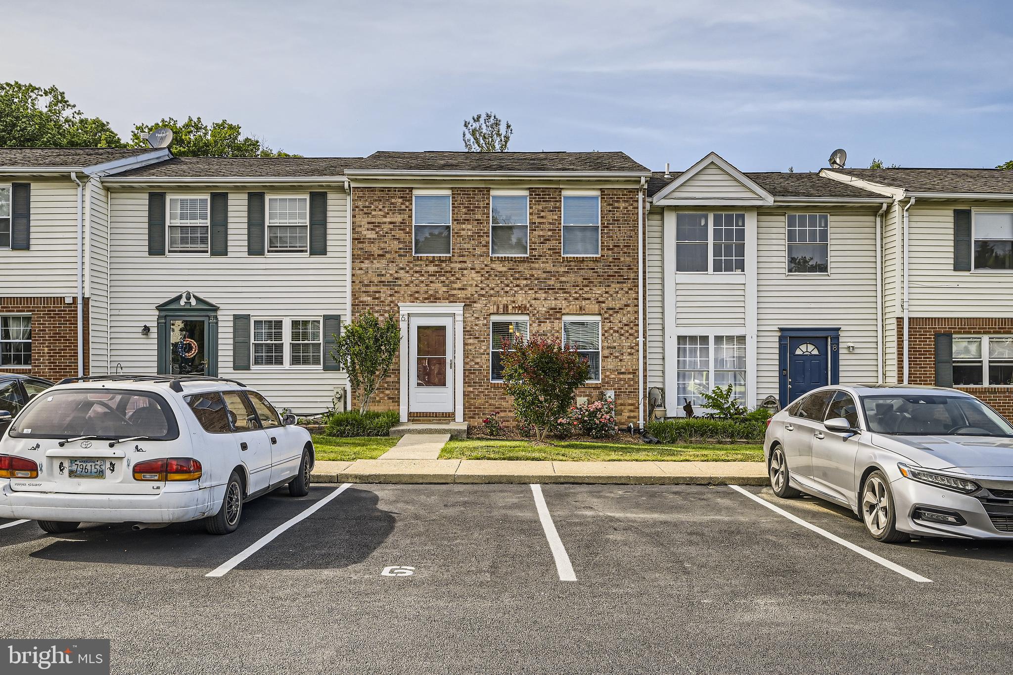 MARINER'S COVE - Residential