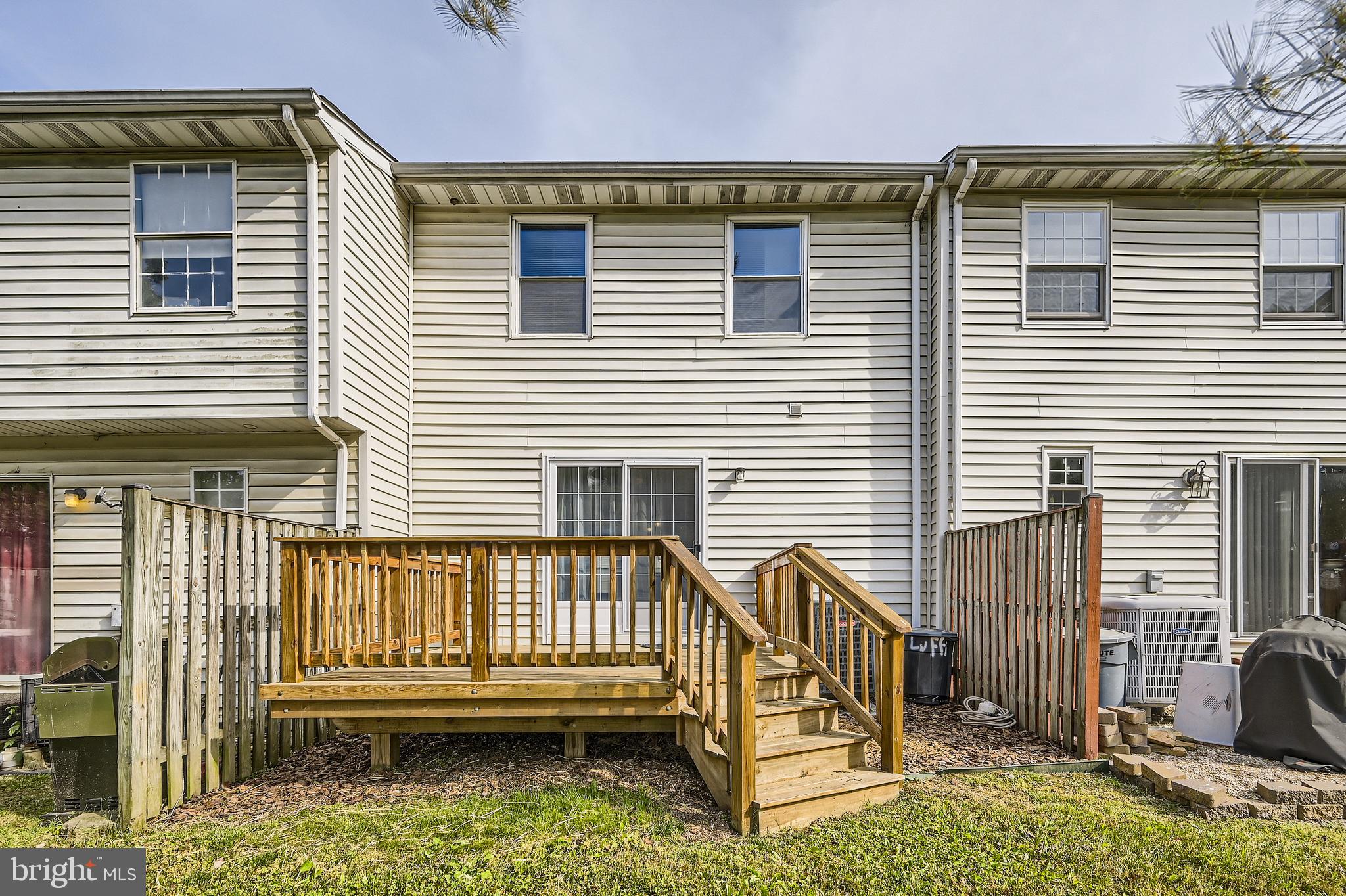 MARINER'S COVE - Residential