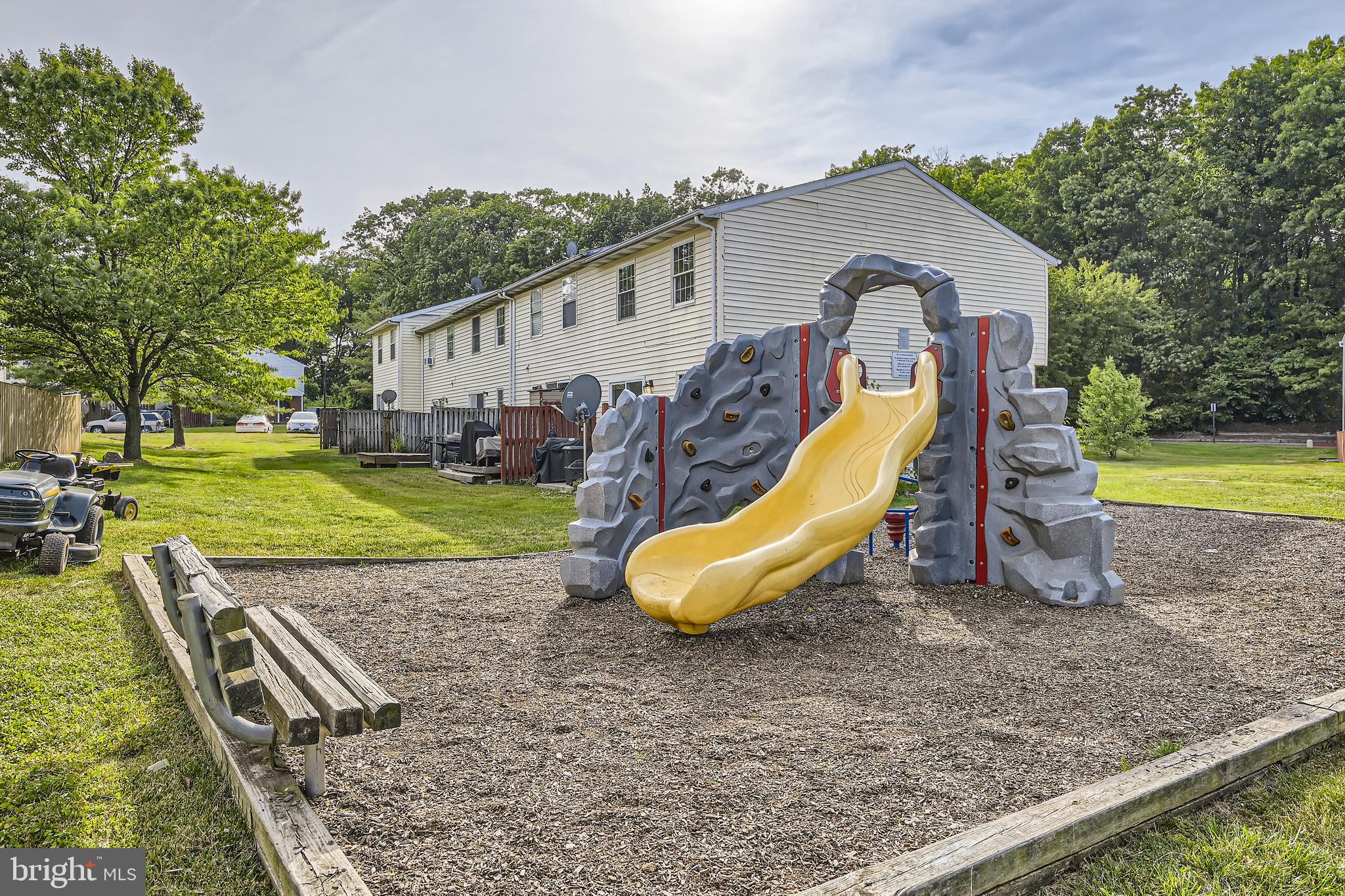 MARINER'S COVE - Residential