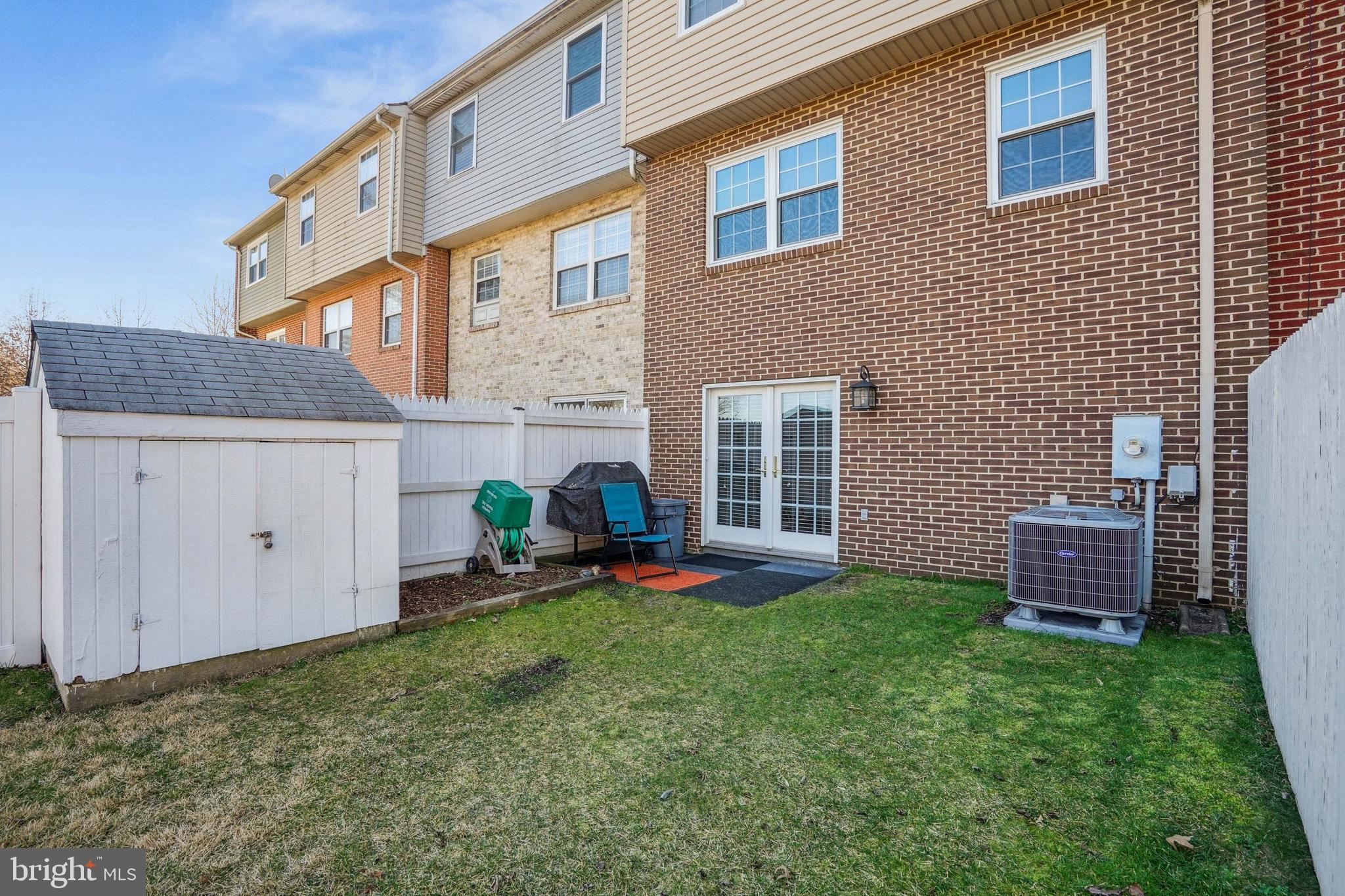 RIPPON LANDING - Residential