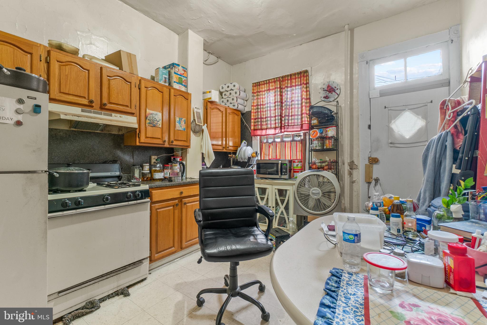 CHARLES VILLAGE - Residential Income