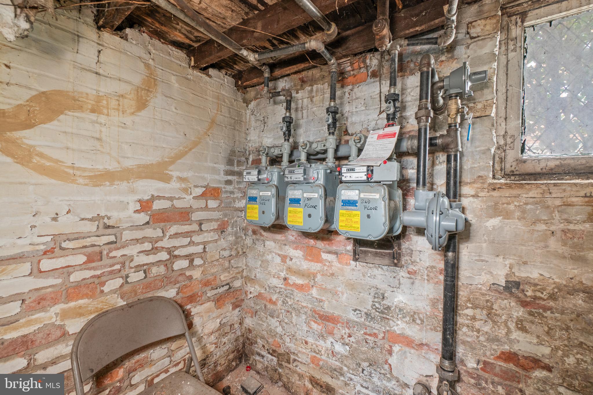 CHARLES VILLAGE - Residential Income