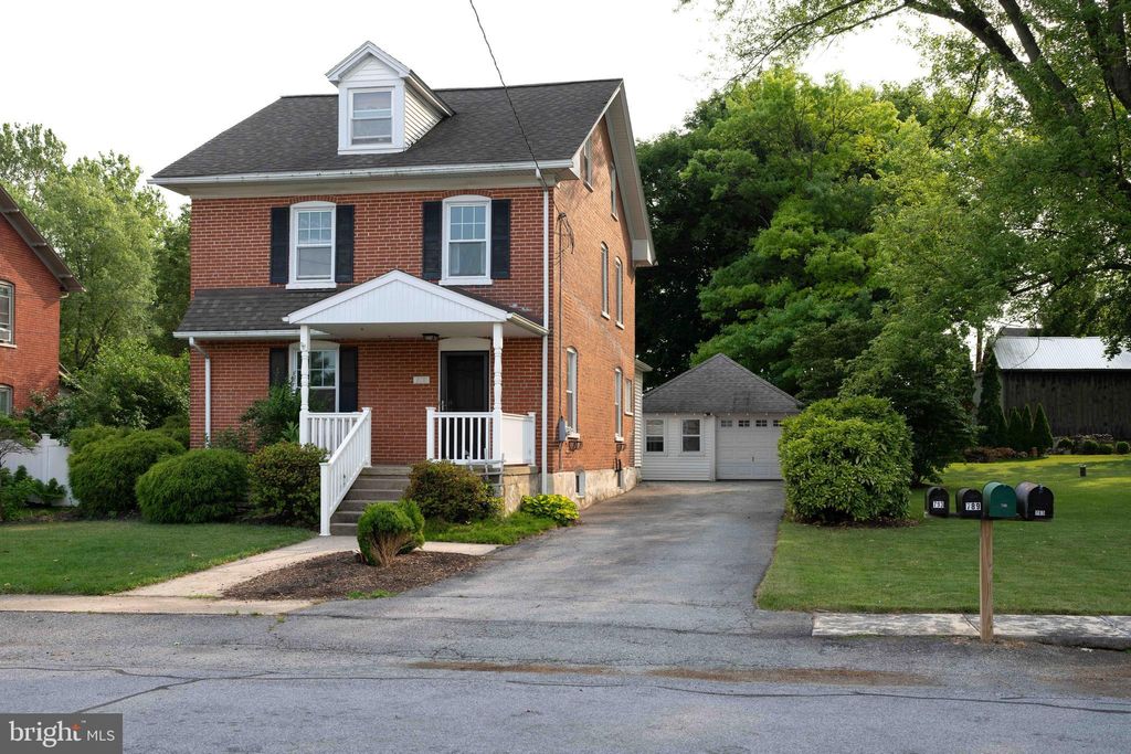 Photo of 788 BELLEVUE AVE, GAP, PA 17527 (MLS # PALA2036318)