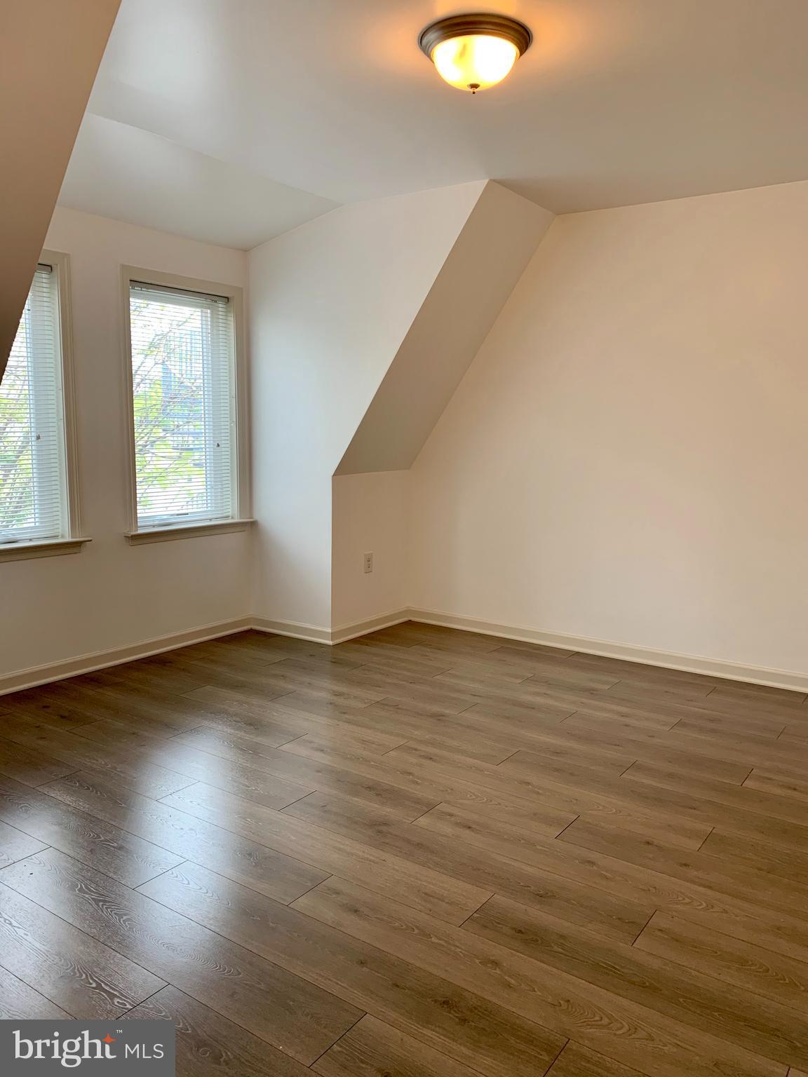 ROXBOROUGH - Residential Lease