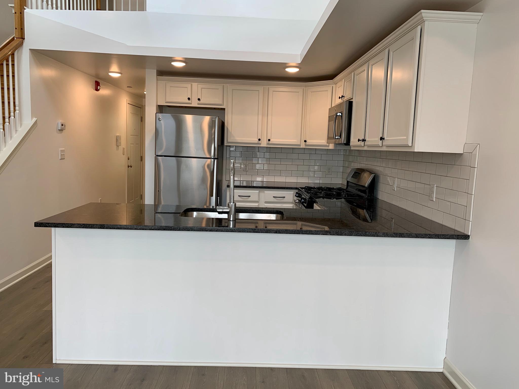 ROXBOROUGH - Residential Lease