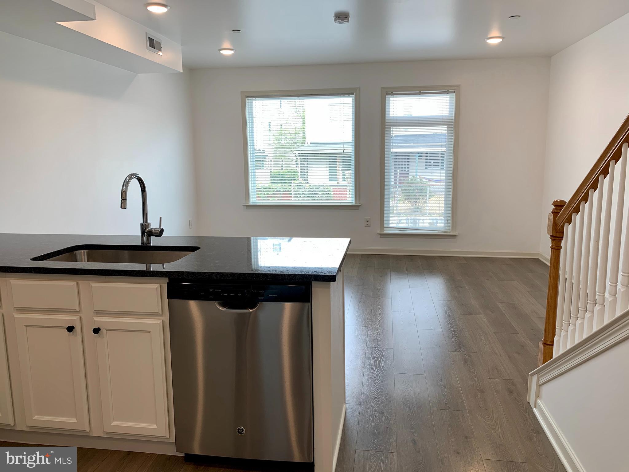 ROXBOROUGH - Residential Lease