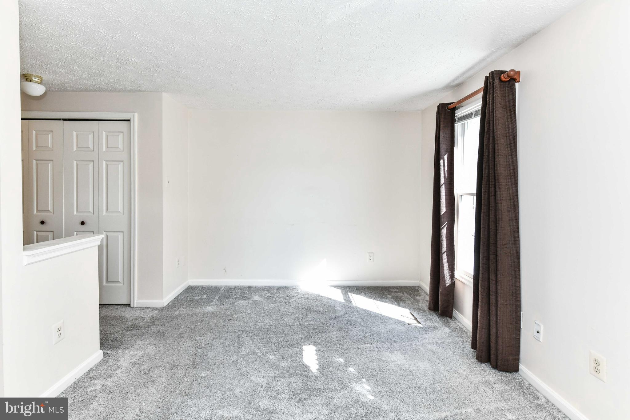 RESTON - Residential Lease