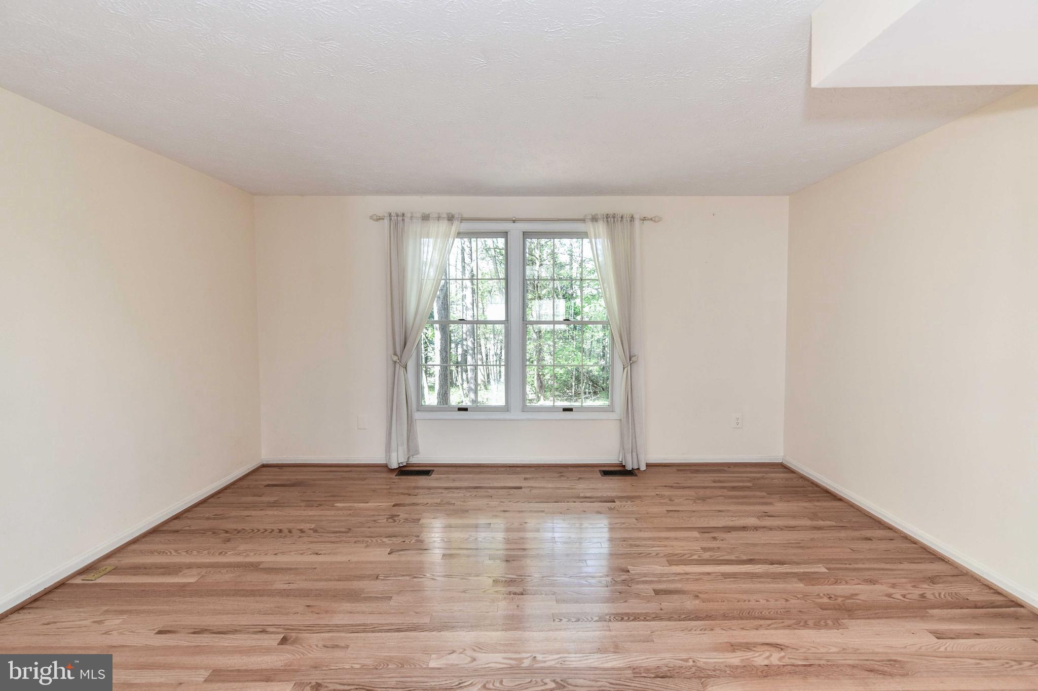 RESTON - Residential Lease