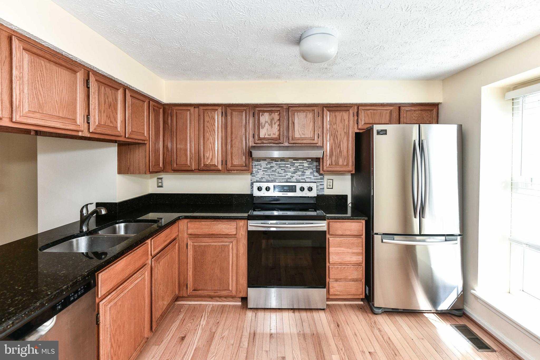 RESTON - Residential Lease