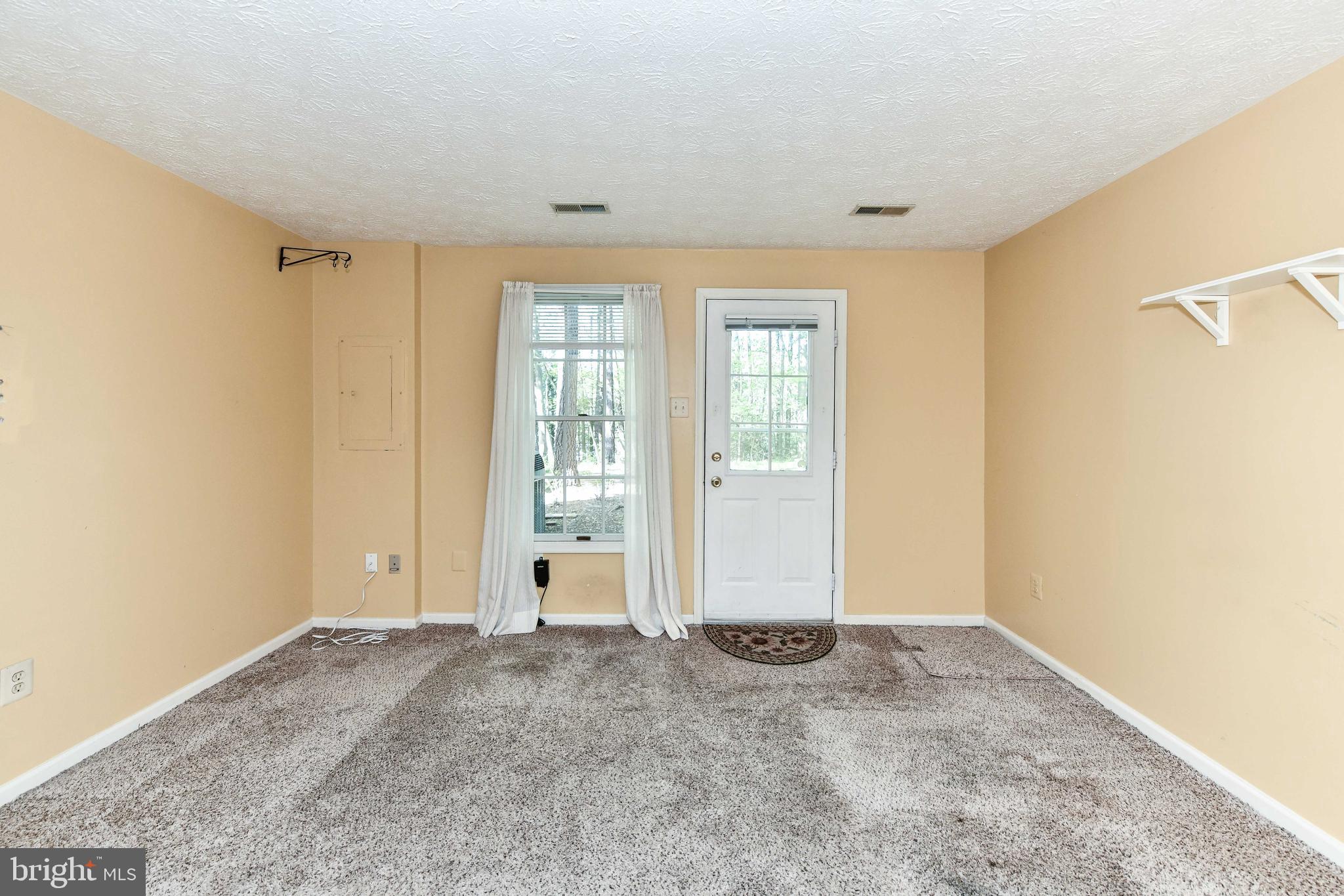 RESTON - Residential Lease