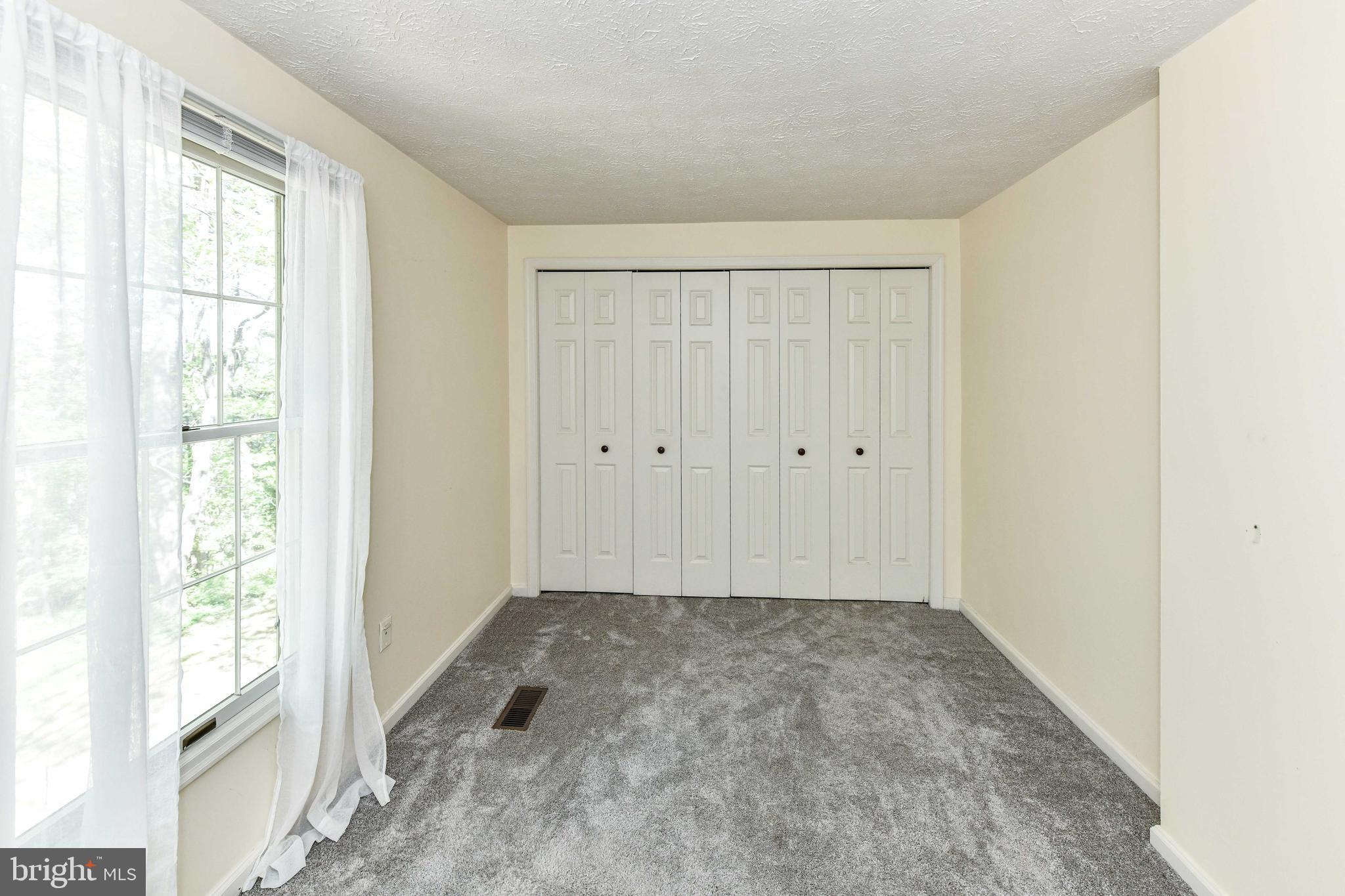 RESTON - Residential Lease