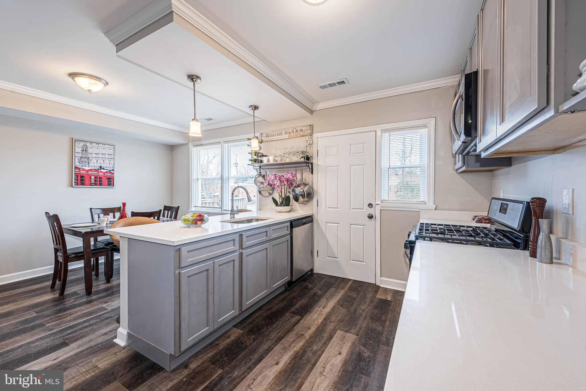 IDLEWOOD - Residential