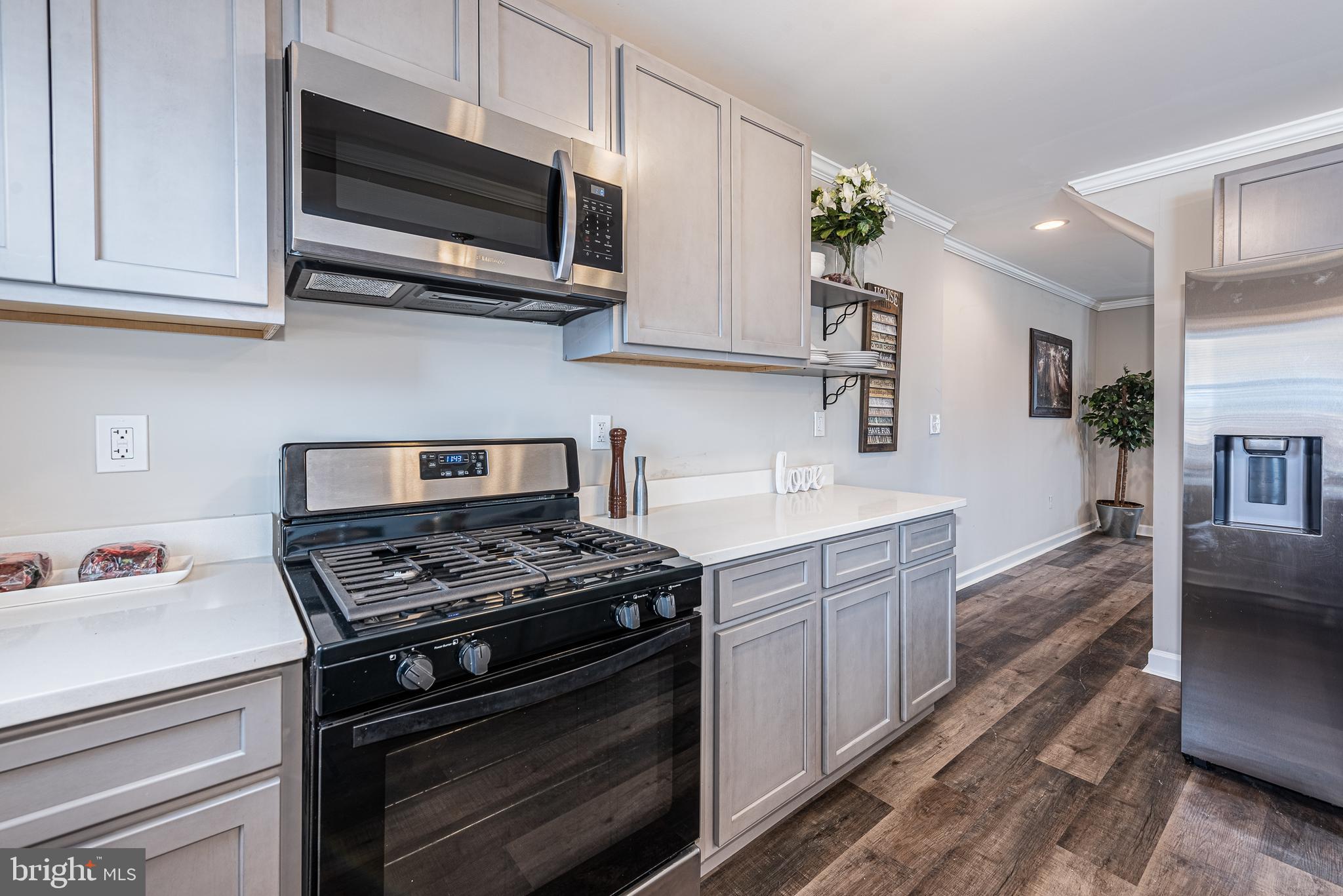 IDLEWOOD - Residential