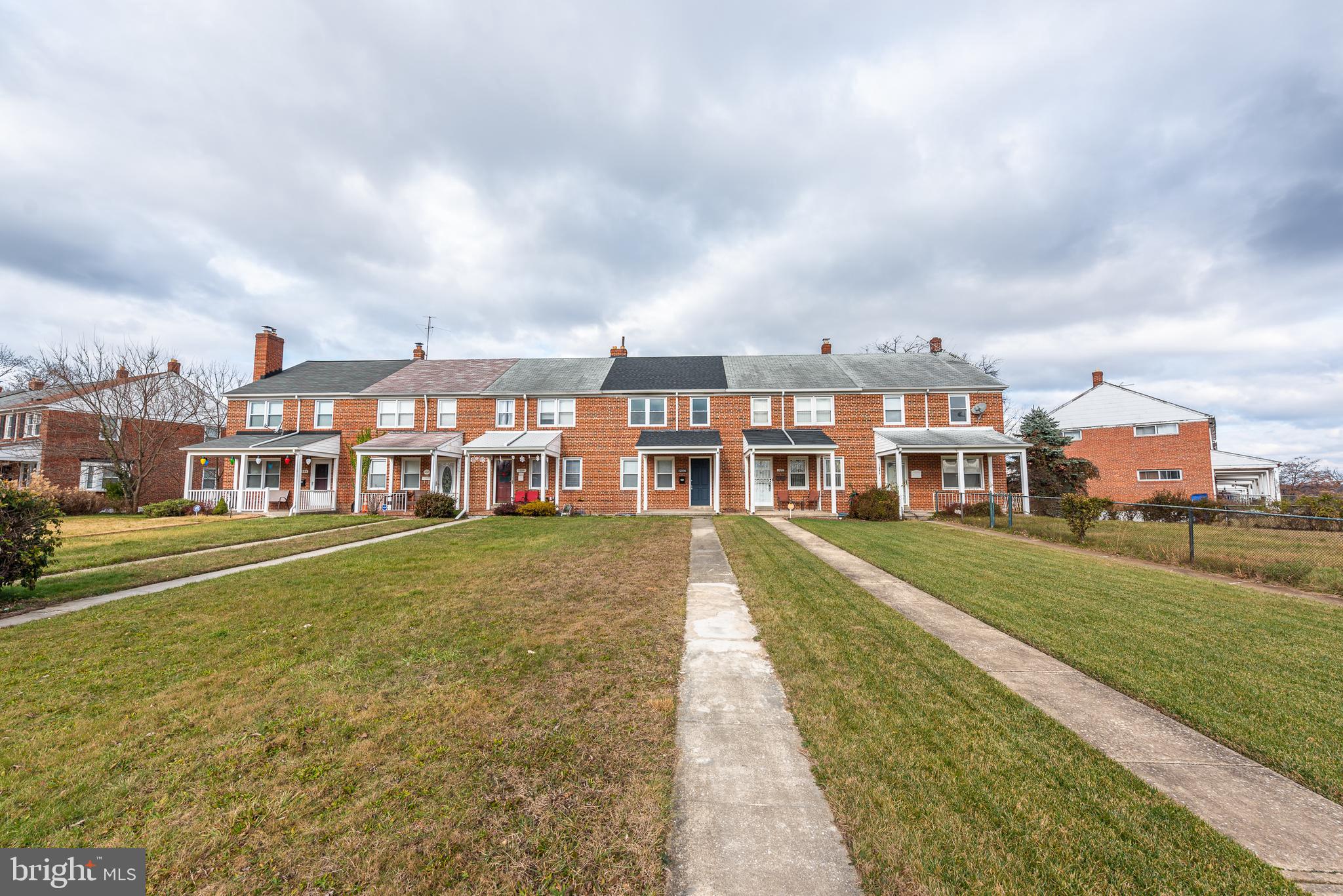 IDLEWOOD - Residential