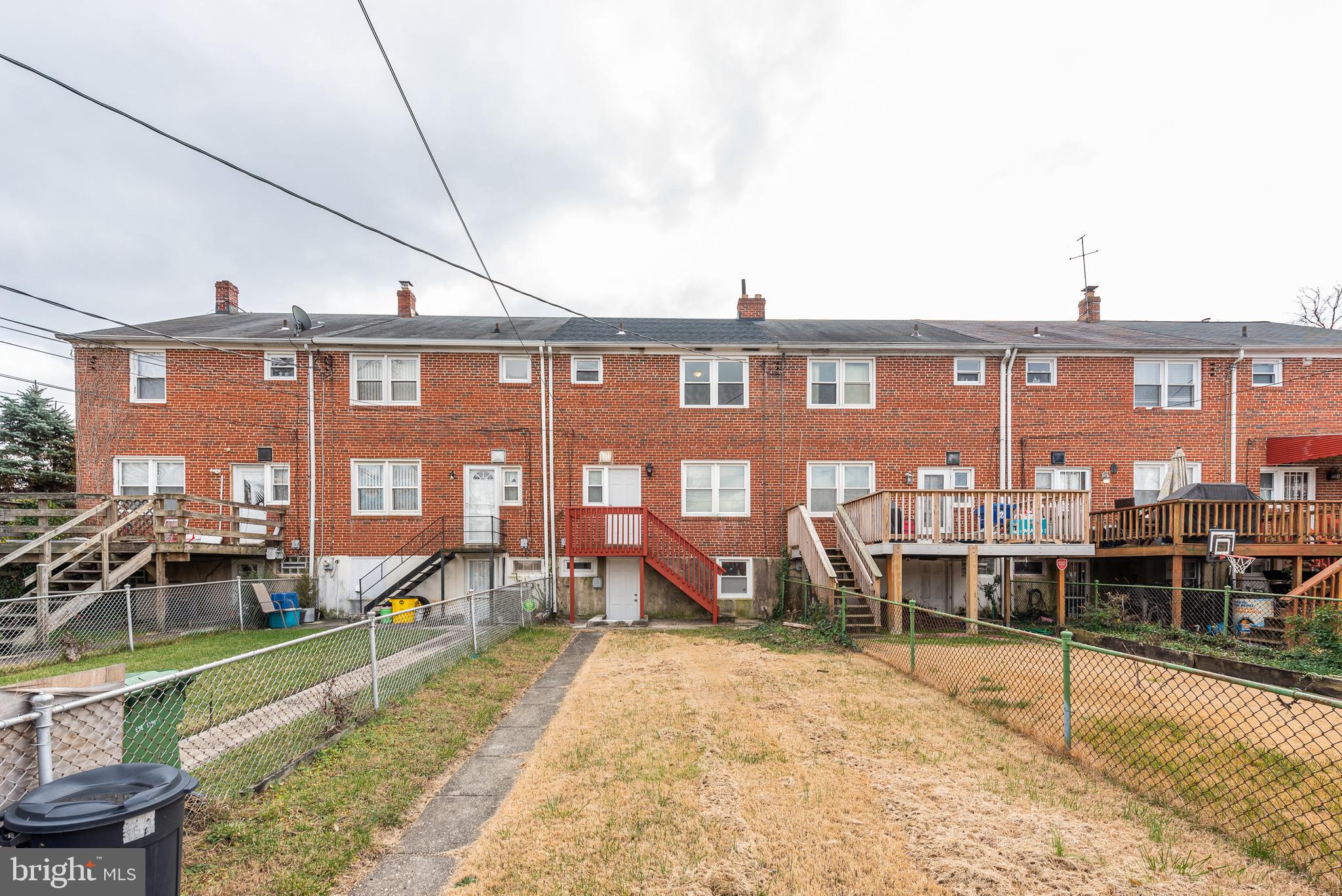 IDLEWOOD - Residential