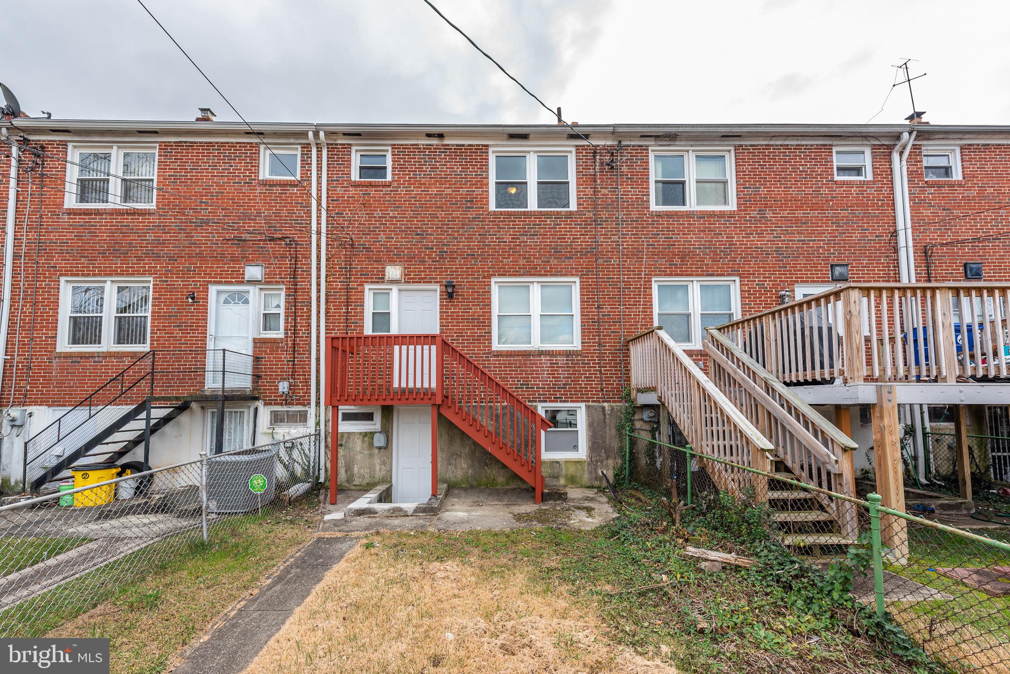 IDLEWOOD - Residential