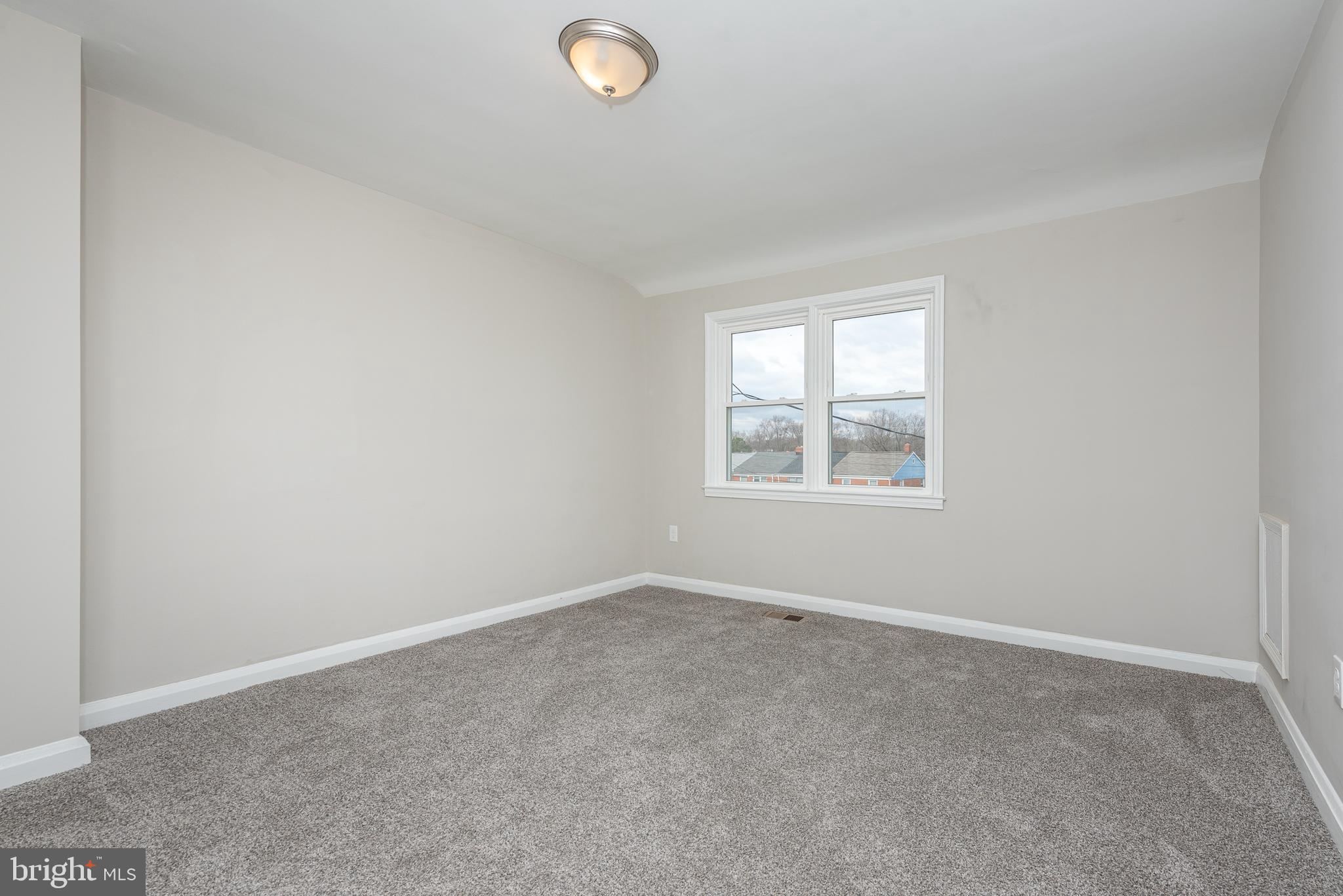 IDLEWOOD - Residential