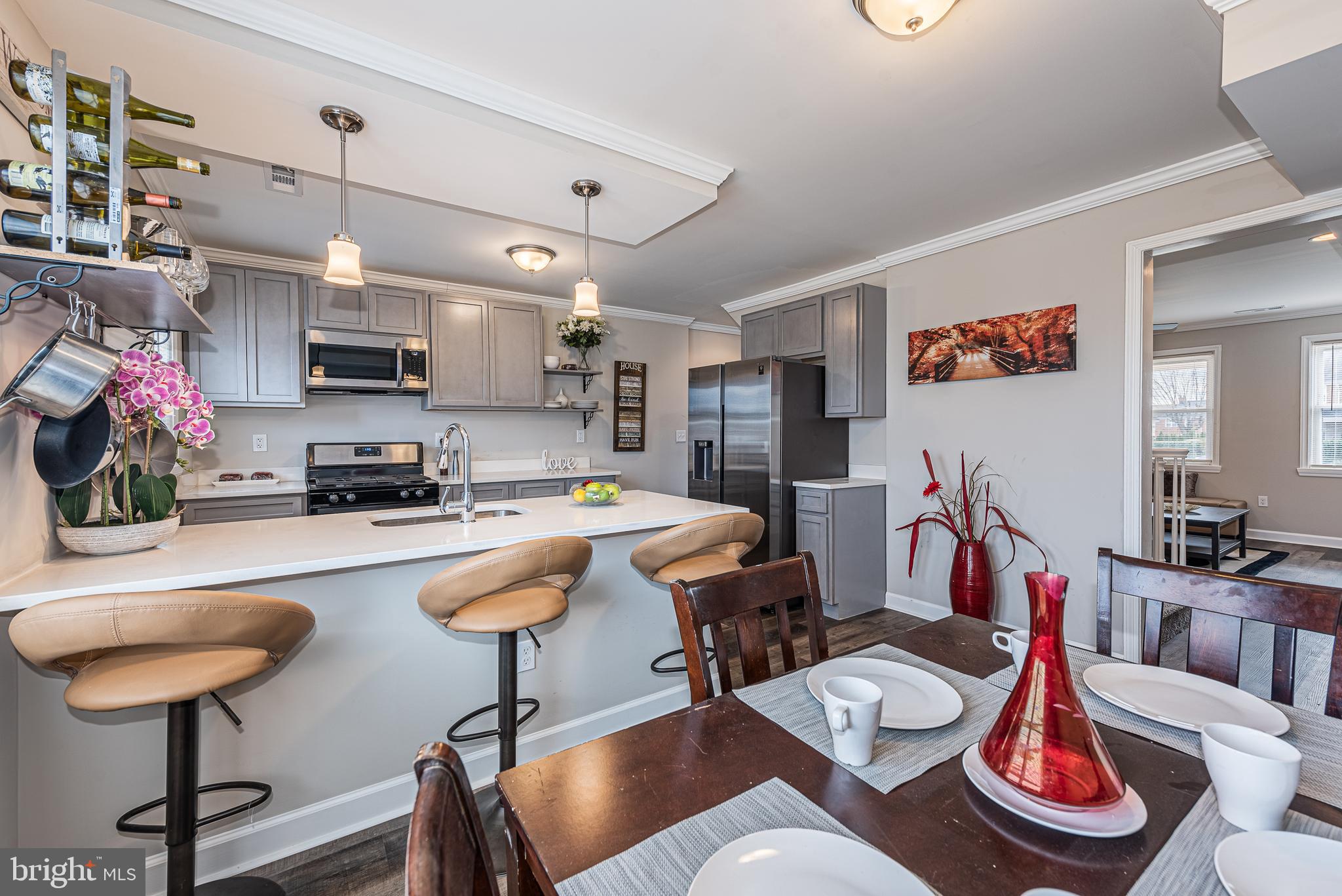 IDLEWOOD - Residential