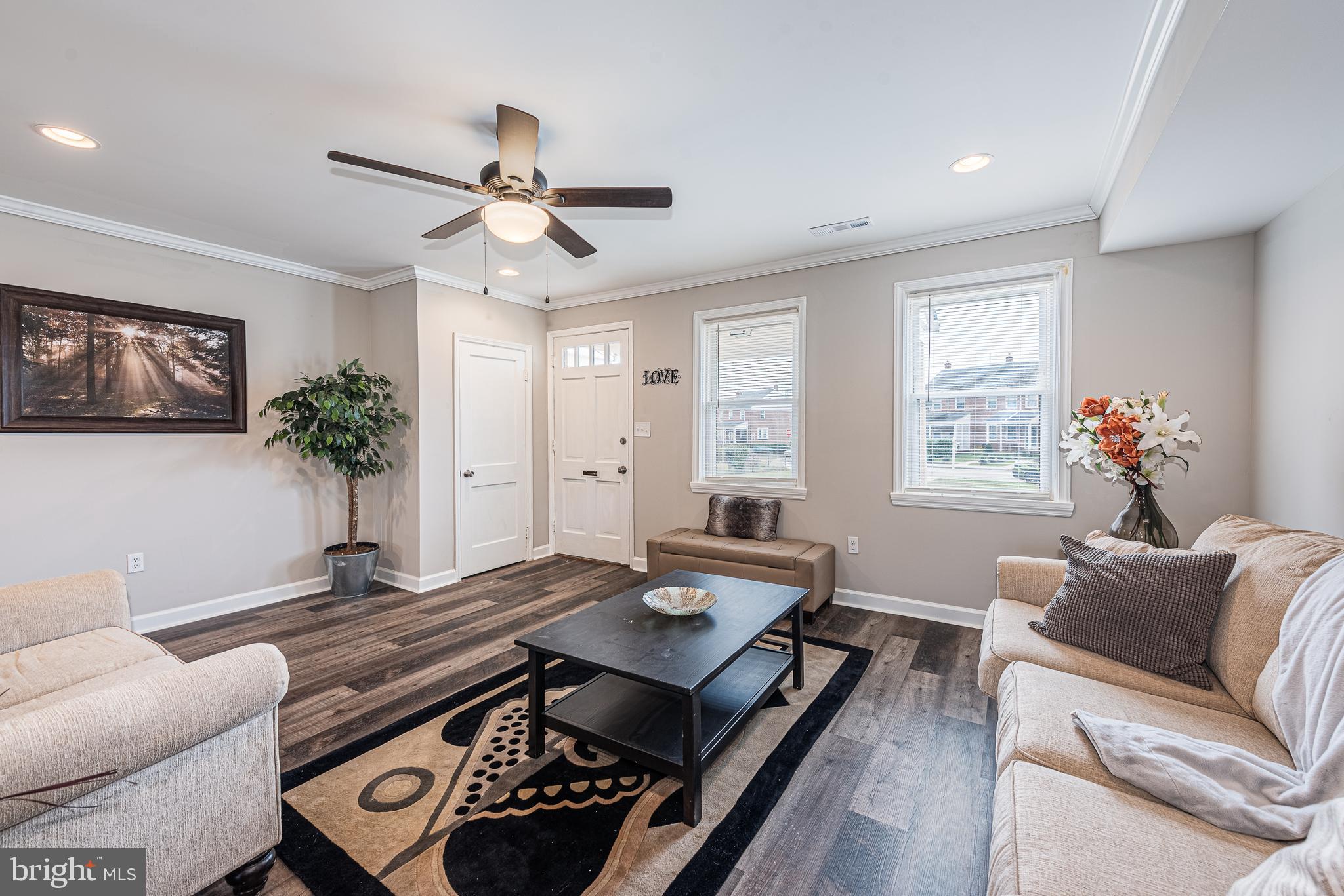 IDLEWOOD - Residential