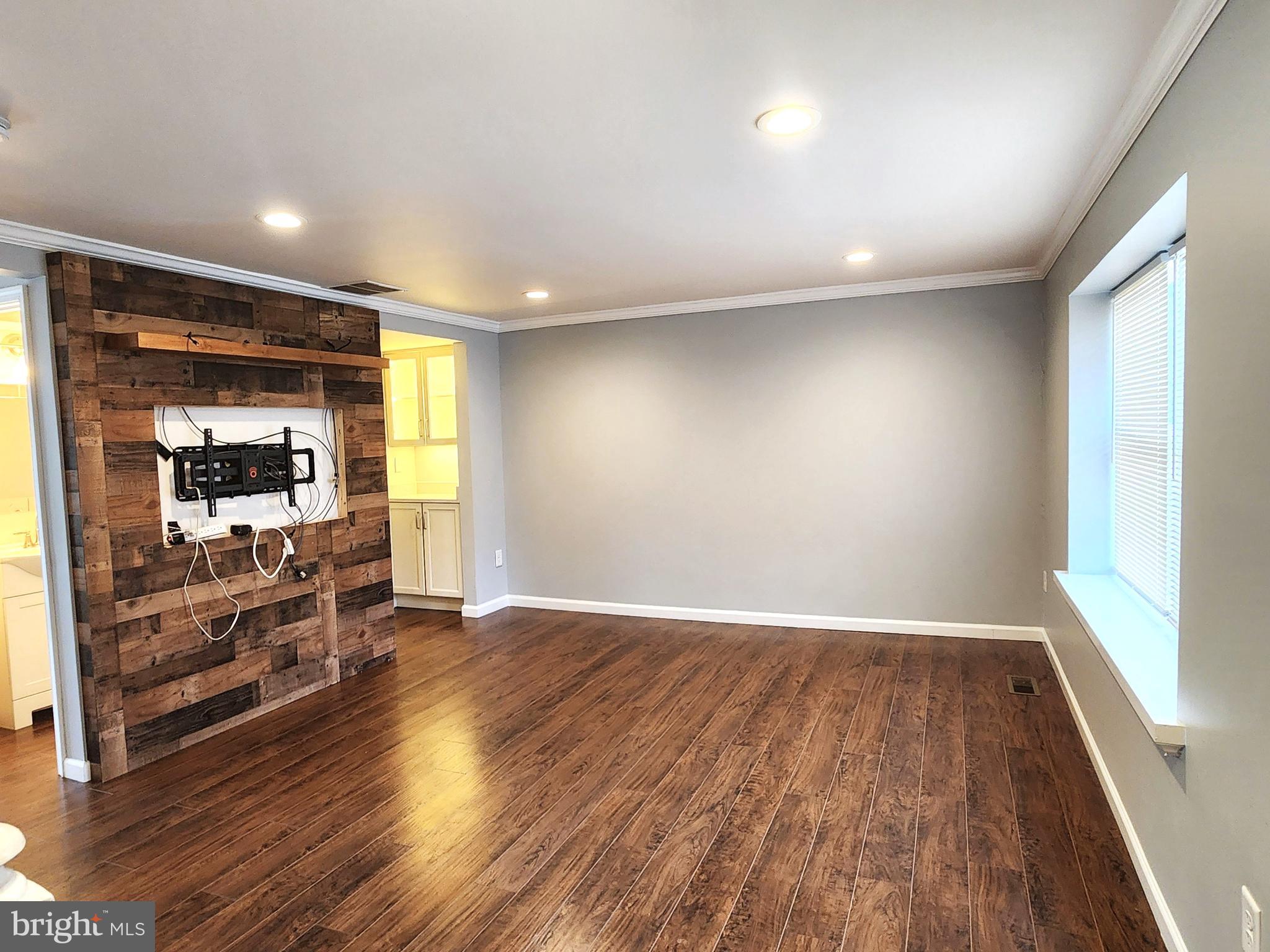 WATKINS MILL - Residential Lease