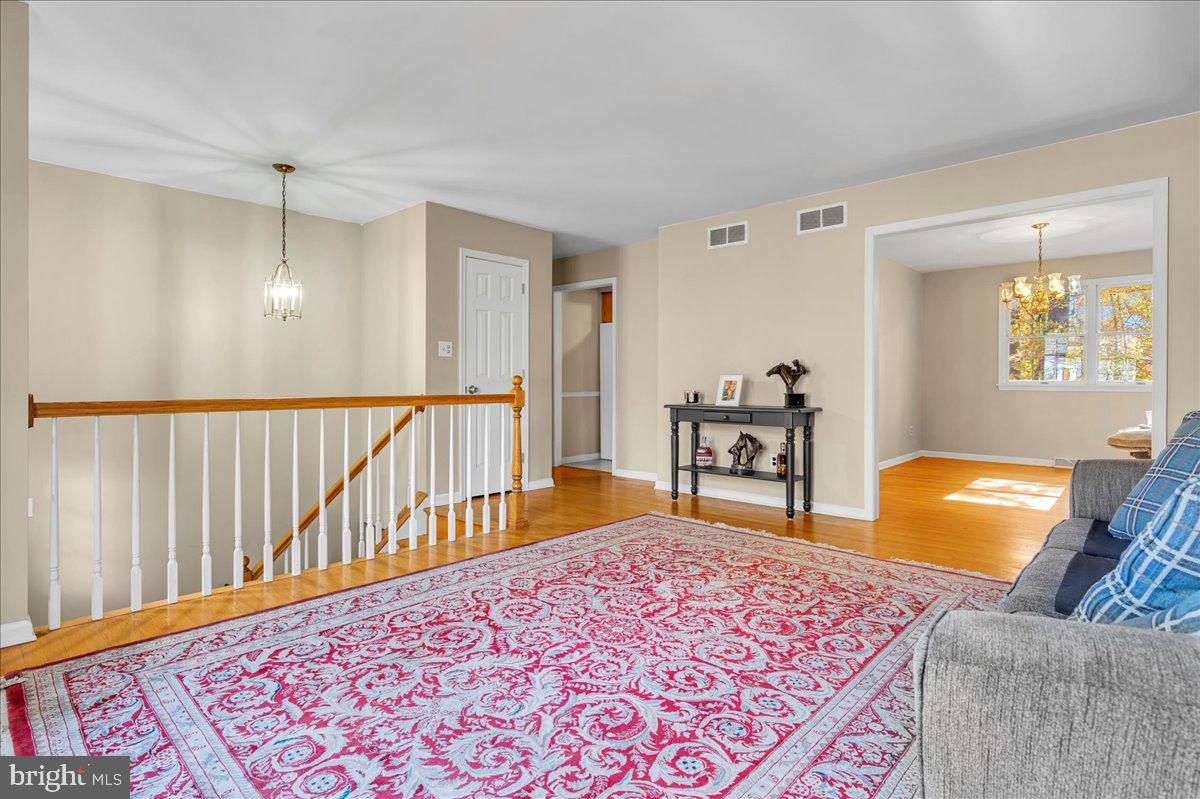 HICKORY WOODS - Residential