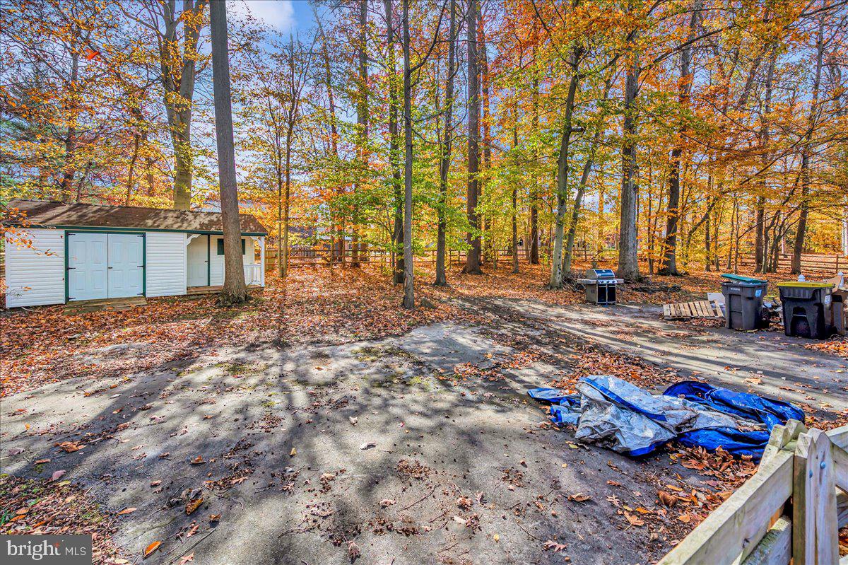 HICKORY WOODS - Residential