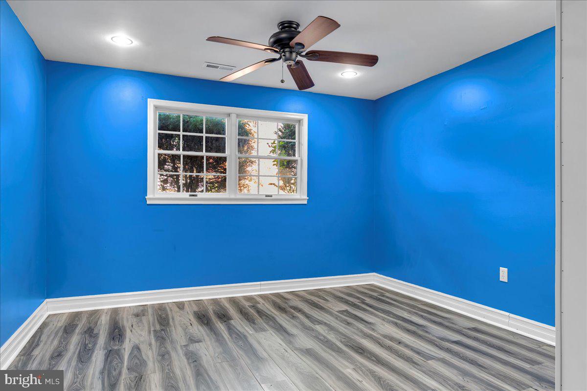 HICKORY WOODS - Residential