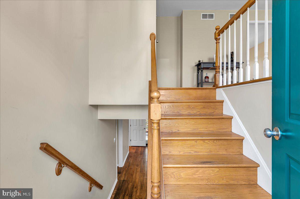 HICKORY WOODS - Residential