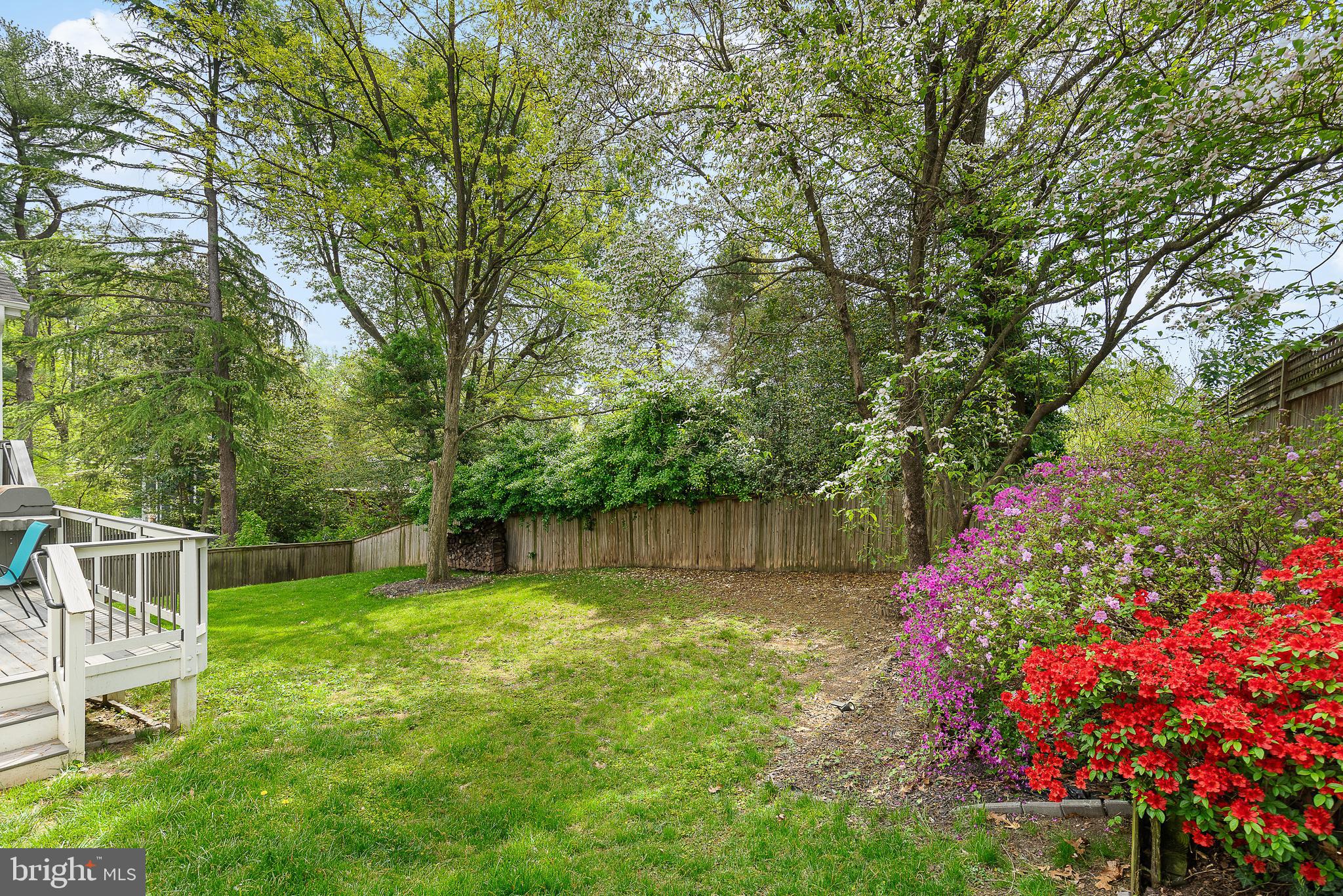 CRESCENT HILLS - Residential