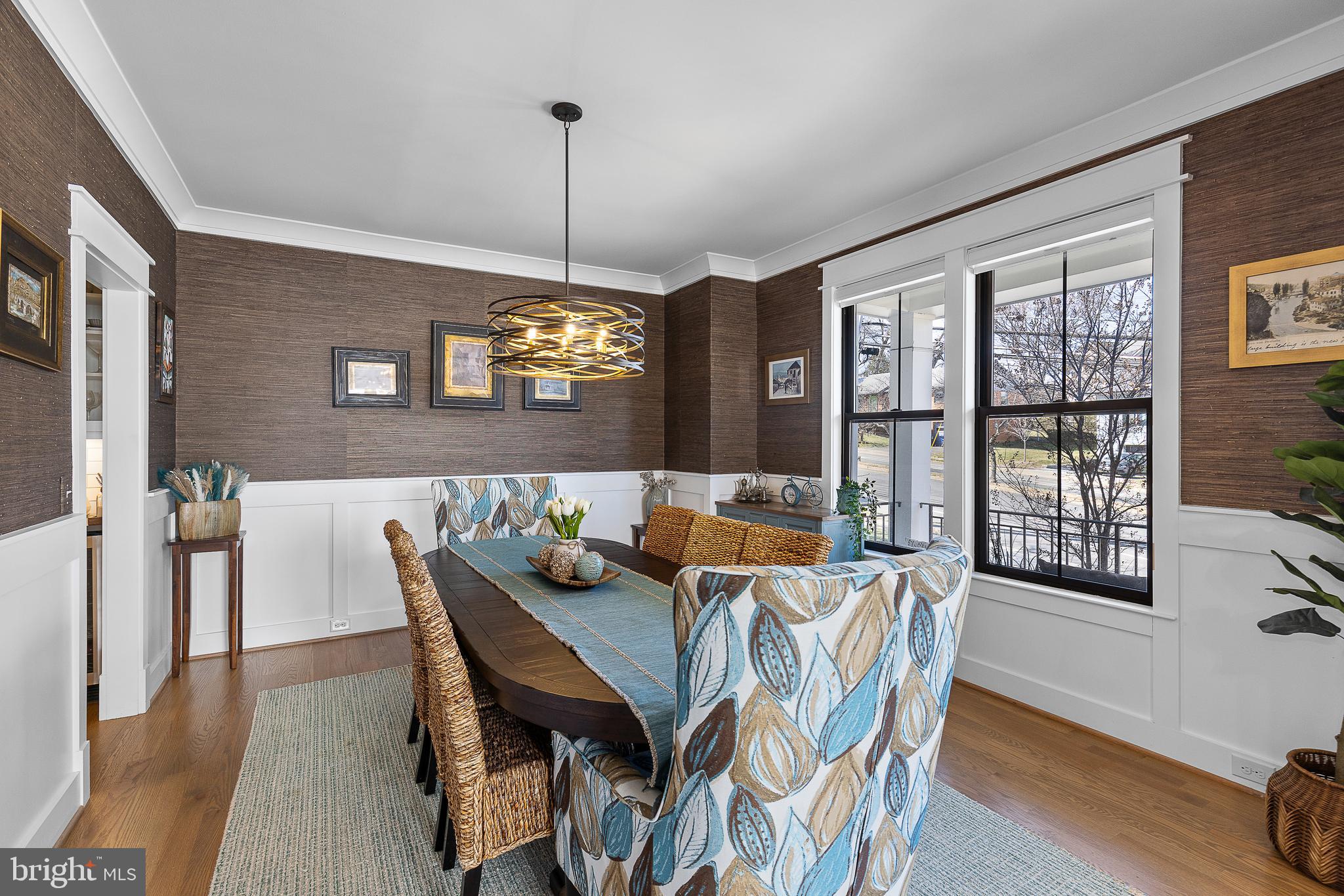 CRESCENT HILLS - Residential