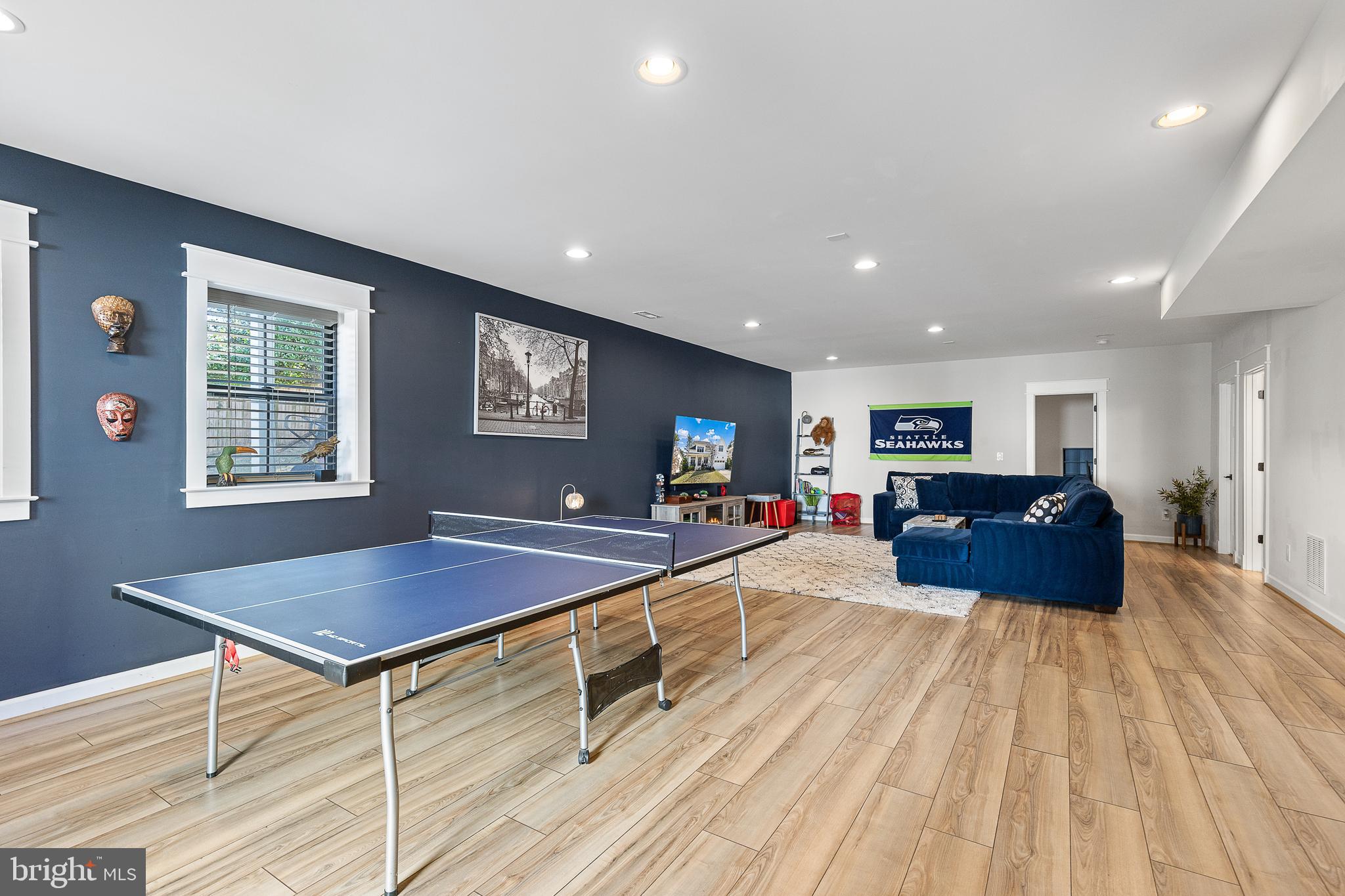 CRESCENT HILLS - Residential