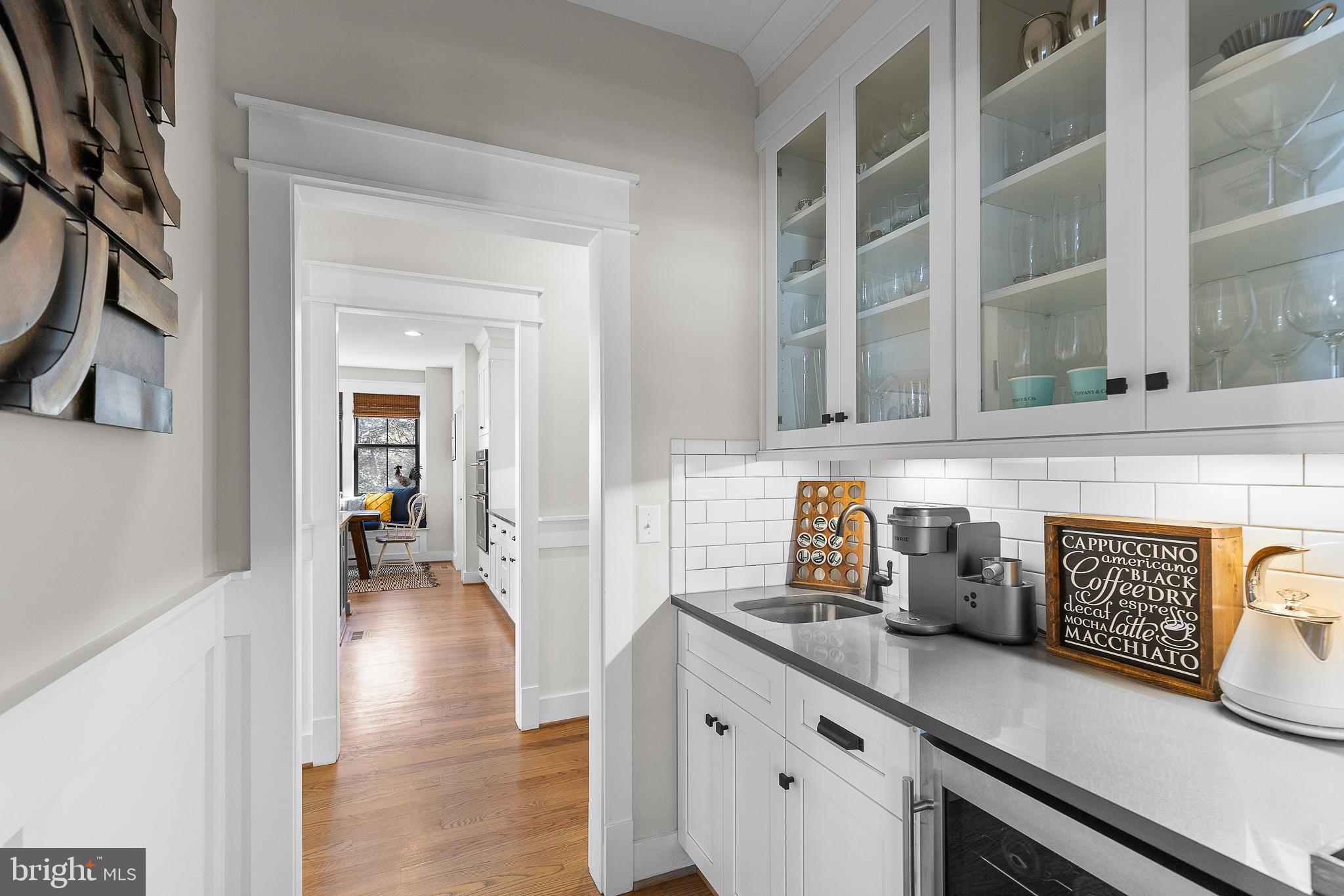 CRESCENT HILLS - Residential