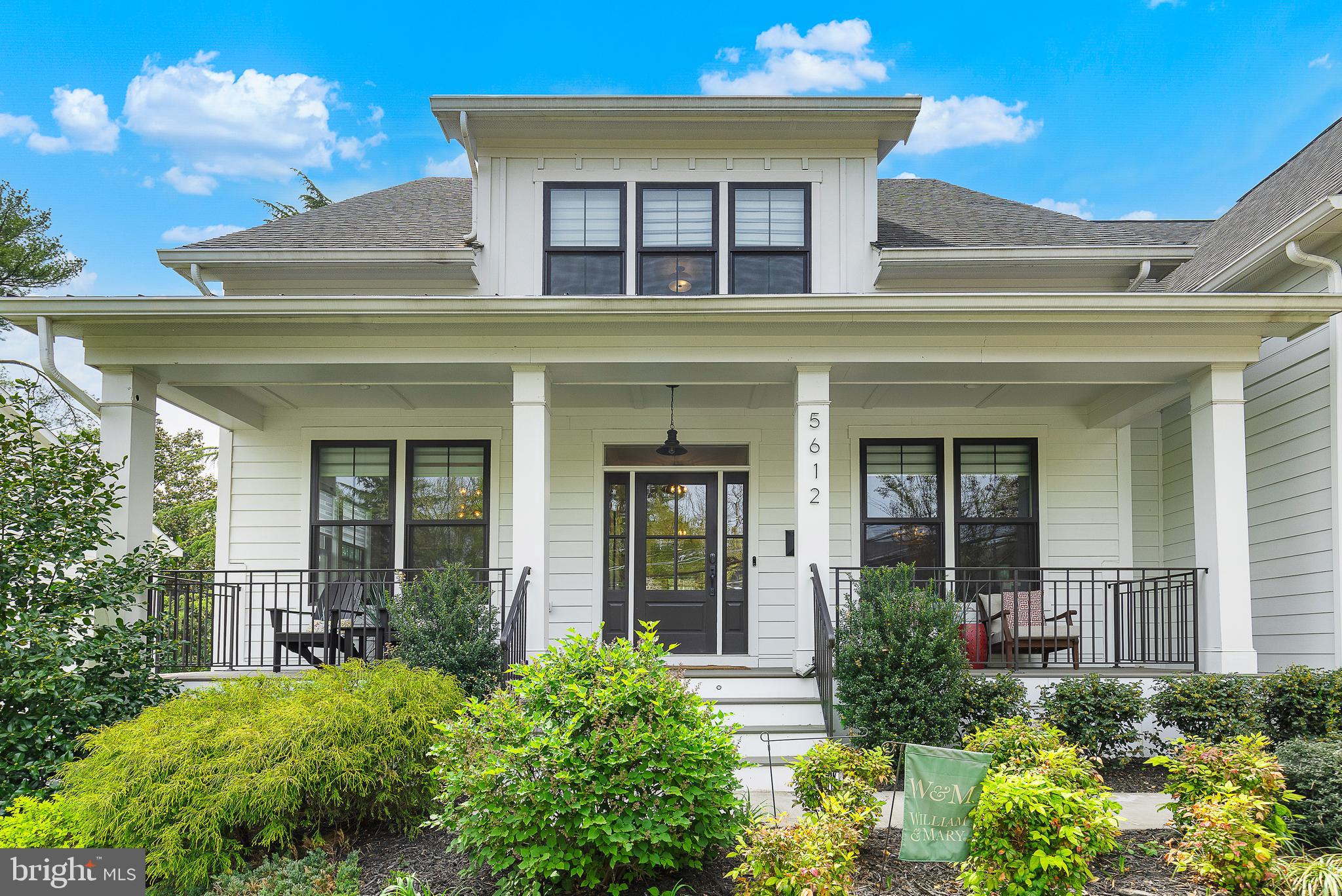 CRESCENT HILLS - Residential