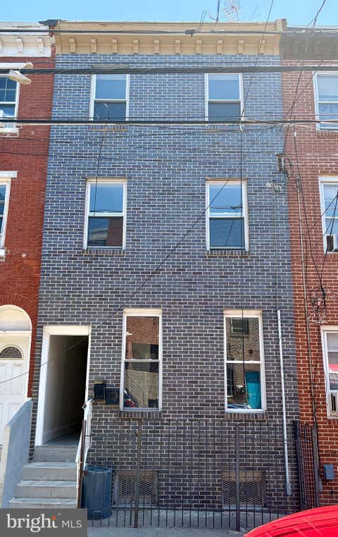 Townhouse For Sale - 2223 N Howard Street<br/> PHILADELPHIA, PA 19133