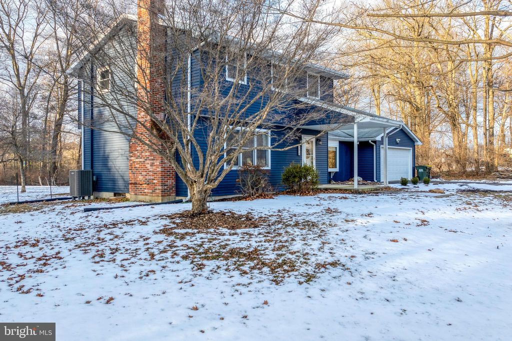 Photo of 224 Foxcroft Lane, ROBESONIA, PA 19551 (MLS # PALA2063176)