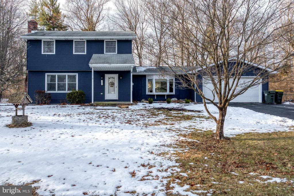 Photo of 224 Foxcroft Lane, ROBESONIA, PA 19551 (MLS # PALA2063176)