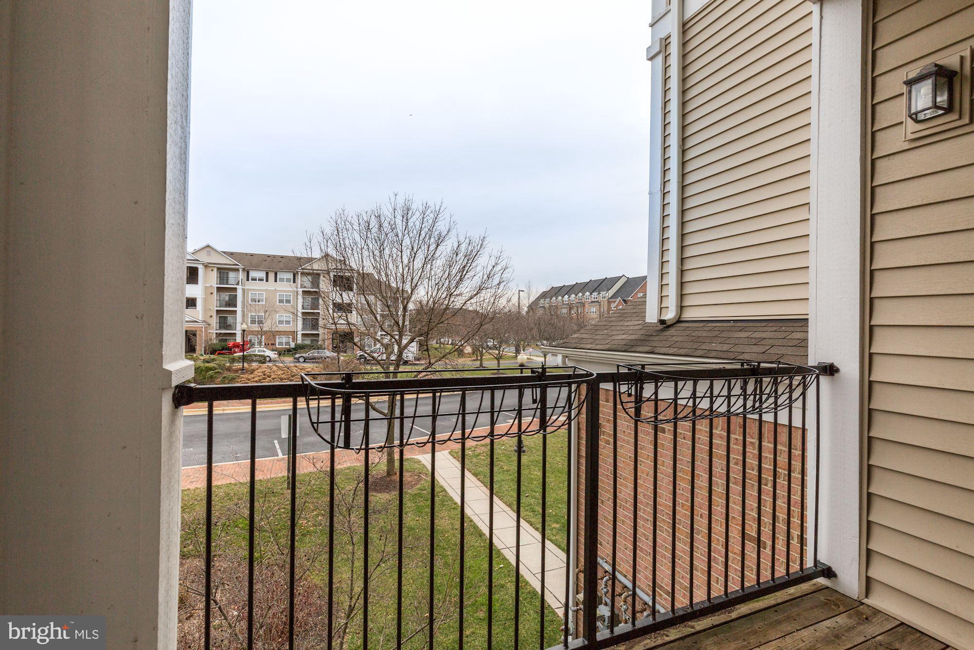 ASHMORE AT GERMANOWN COMMUNITY - Residential Lease