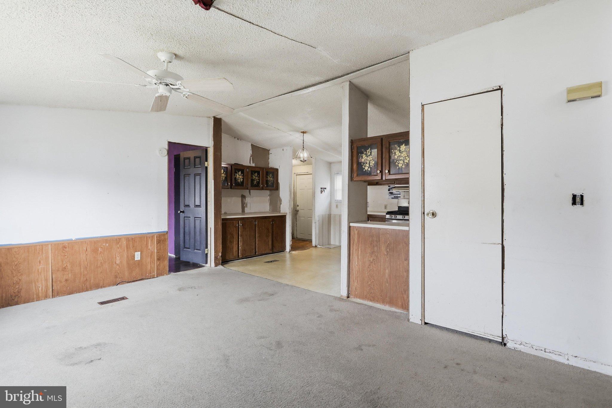 12115 HEATHER DRIVE