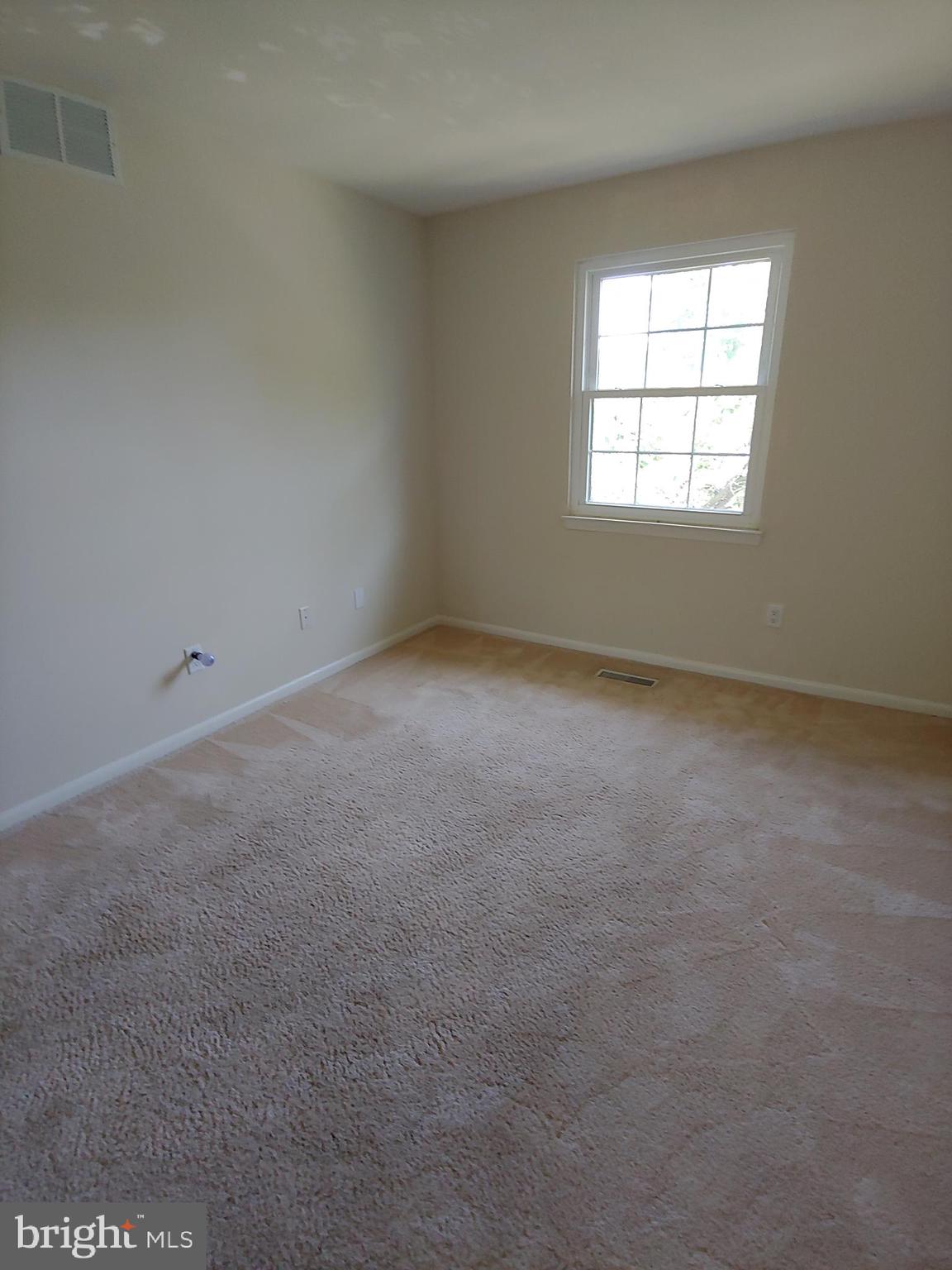 DULANEY VALLEY GARDENS - Residential Lease