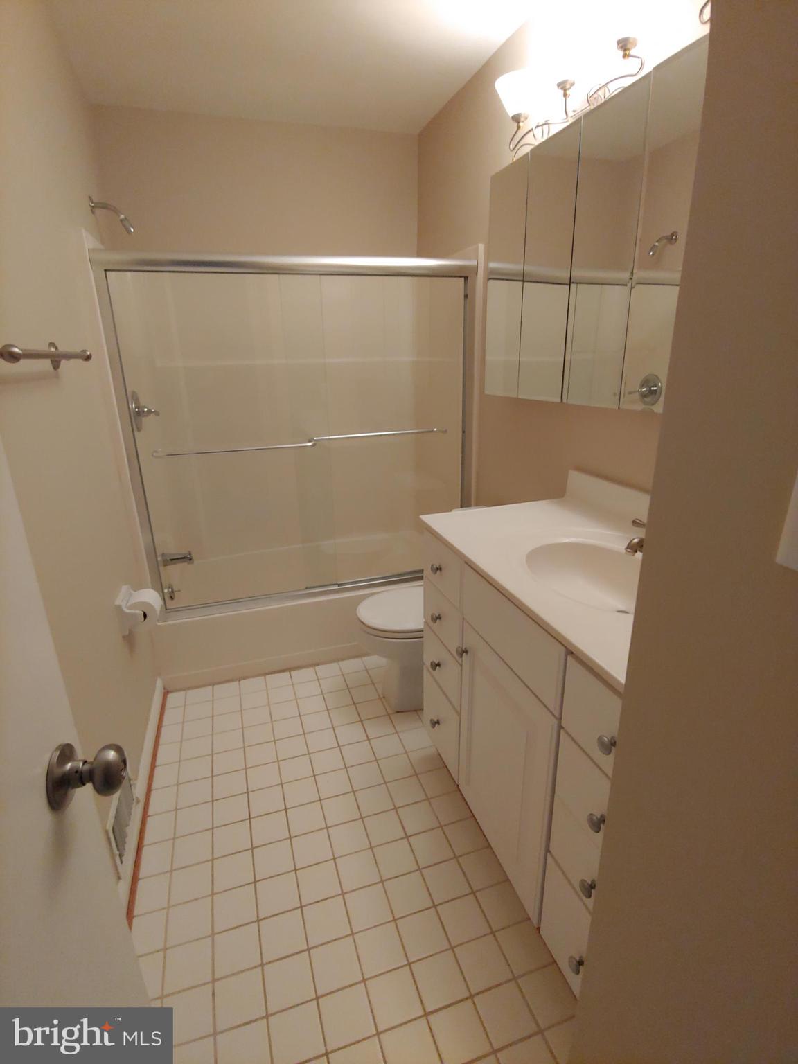 DULANEY VALLEY GARDENS - Residential Lease