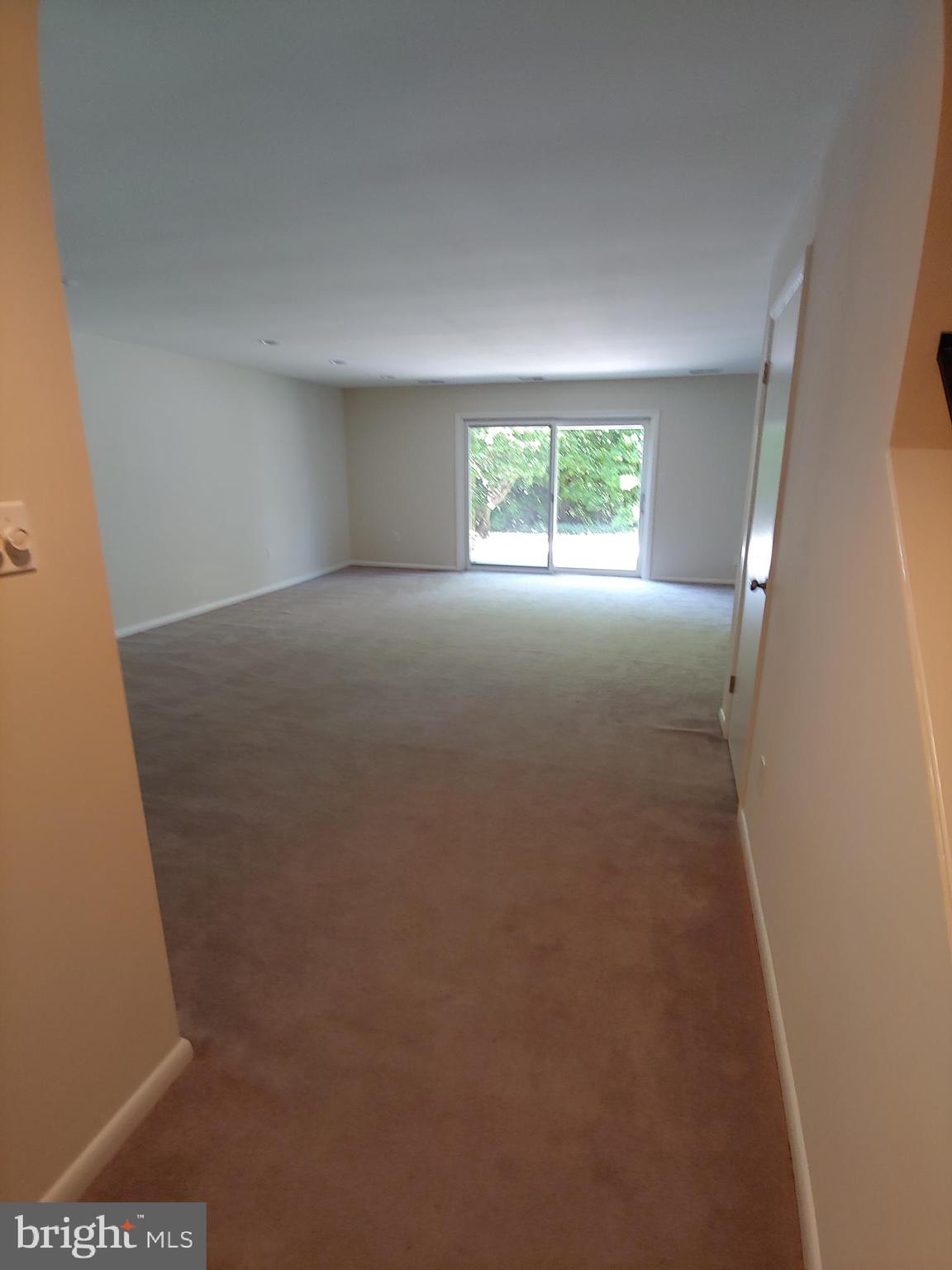 DULANEY VALLEY GARDENS - Residential Lease