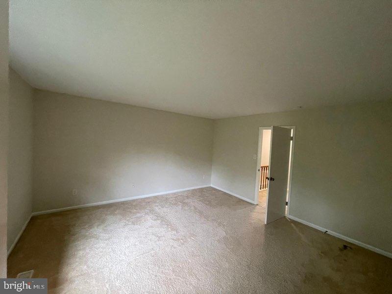 DULANEY VALLEY GARDENS - Residential Lease