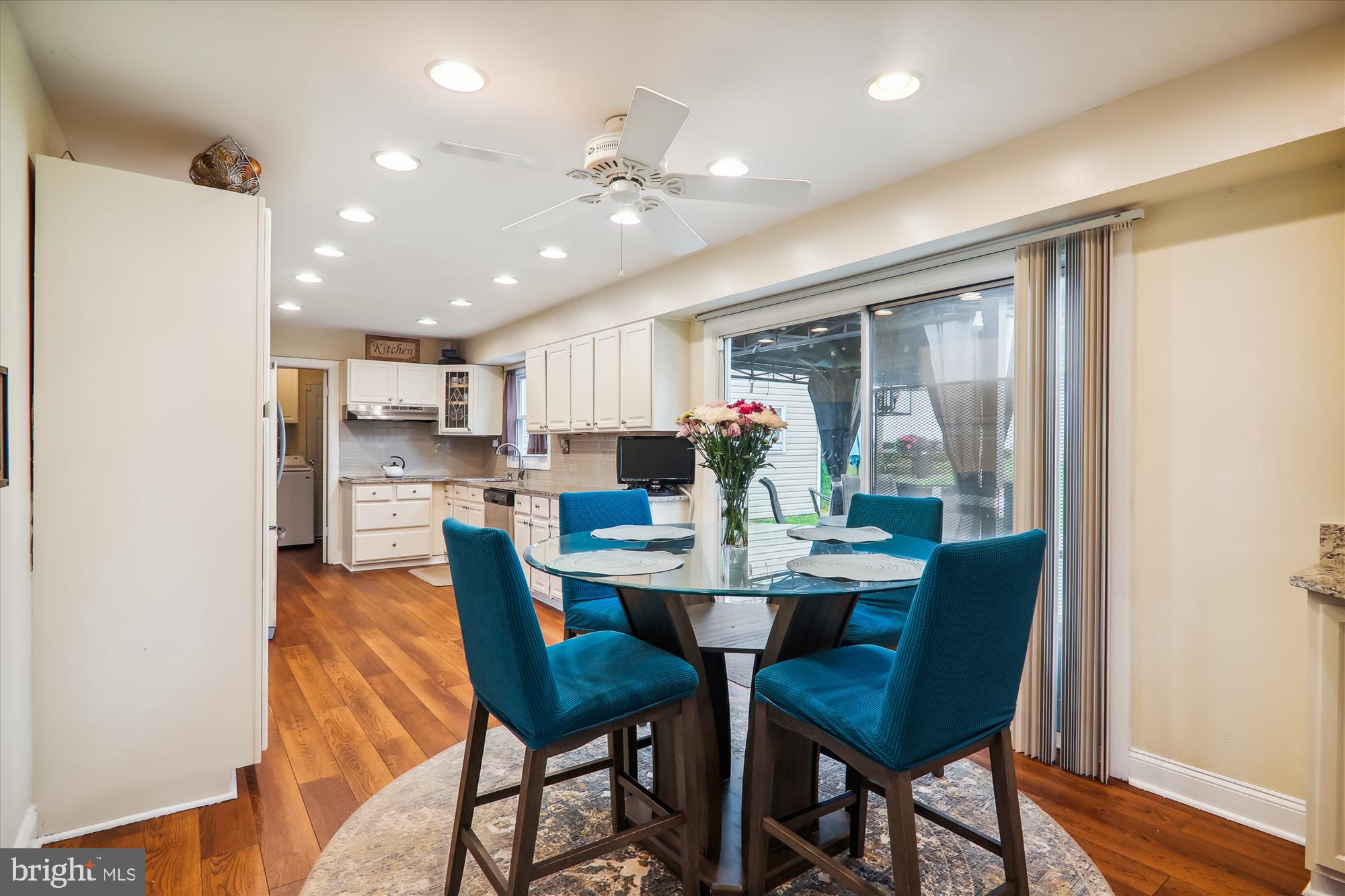 KENILWORTH - Residential