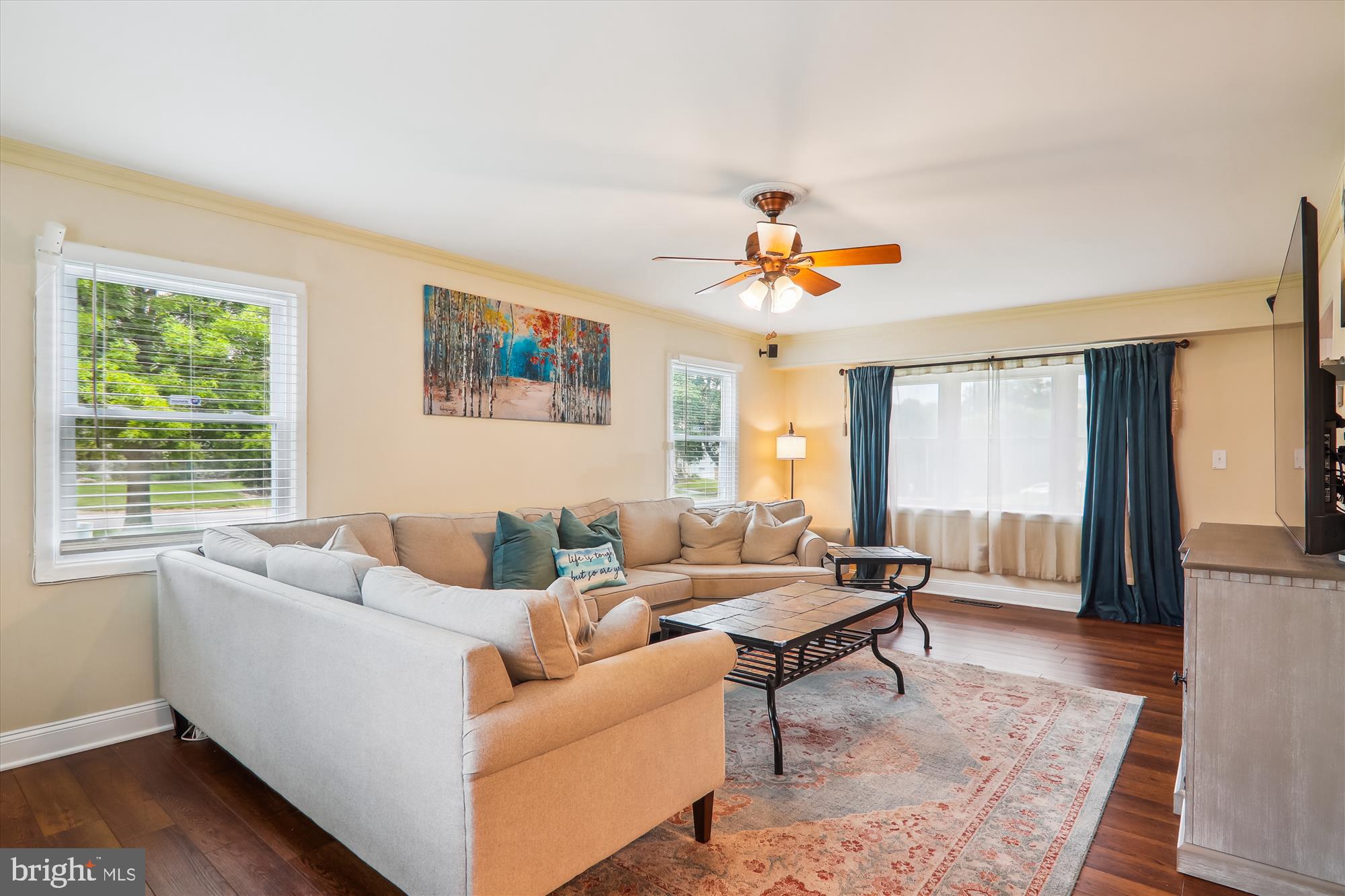 KENILWORTH - Residential