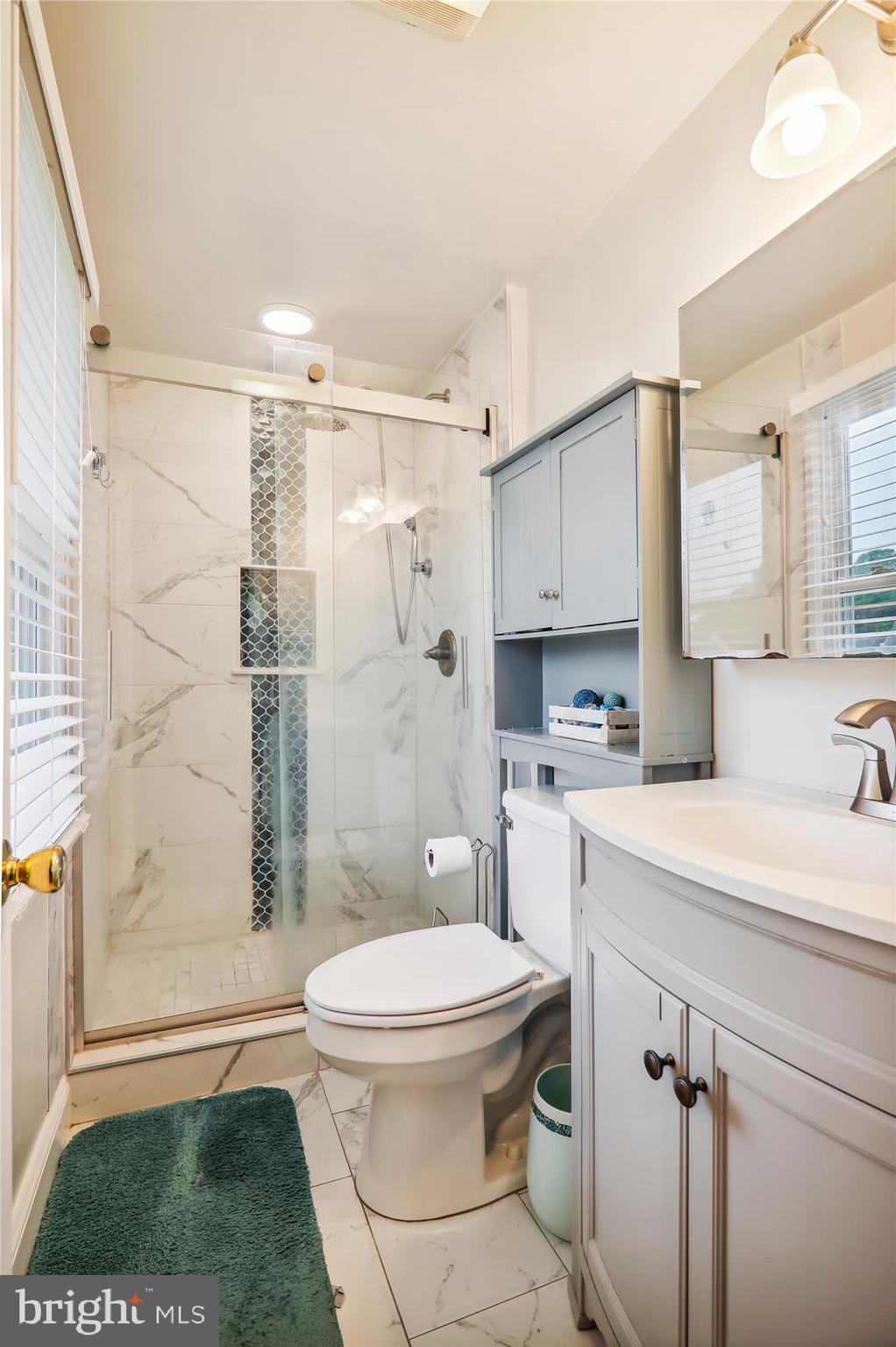 KENILWORTH - Residential