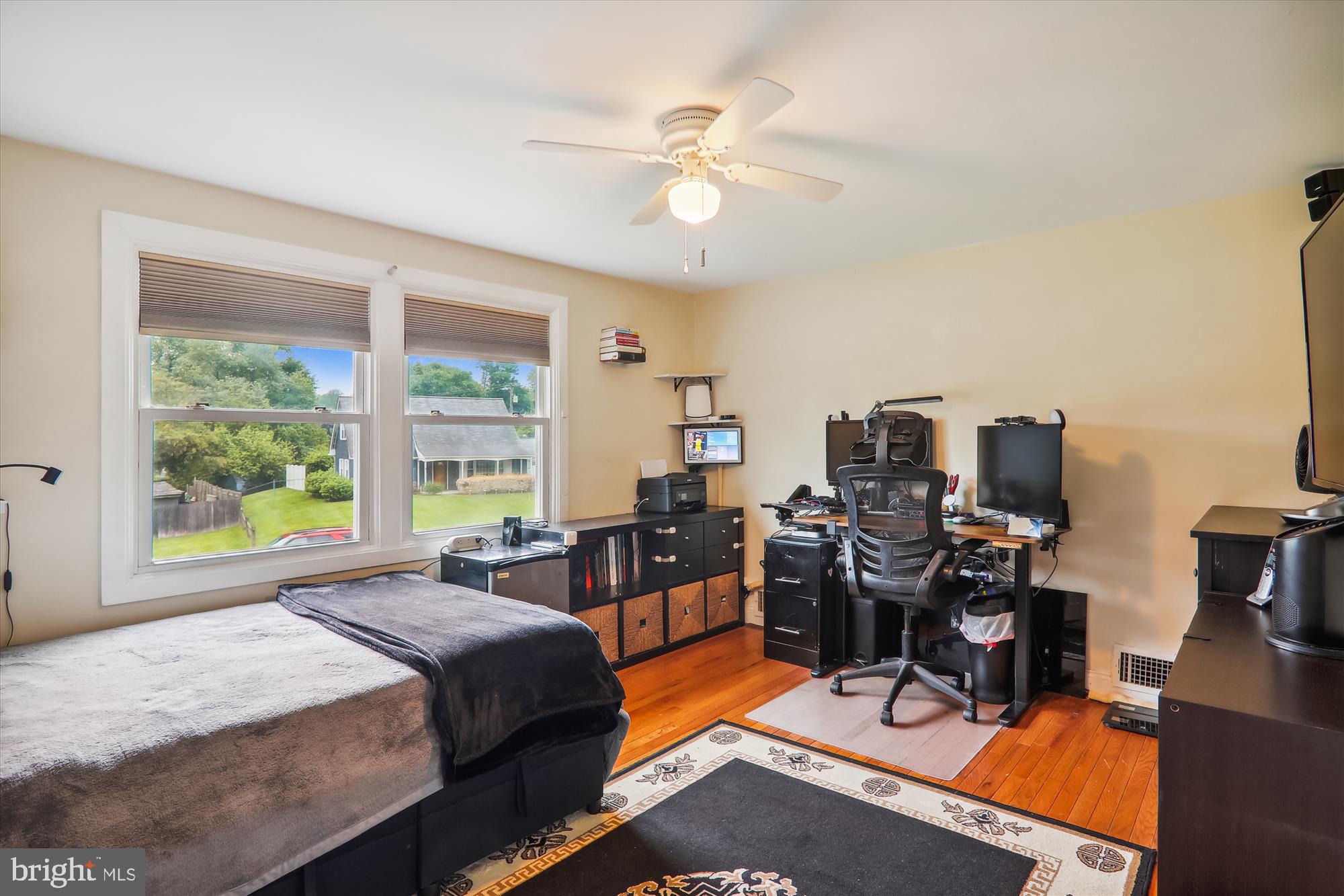 KENILWORTH - Residential